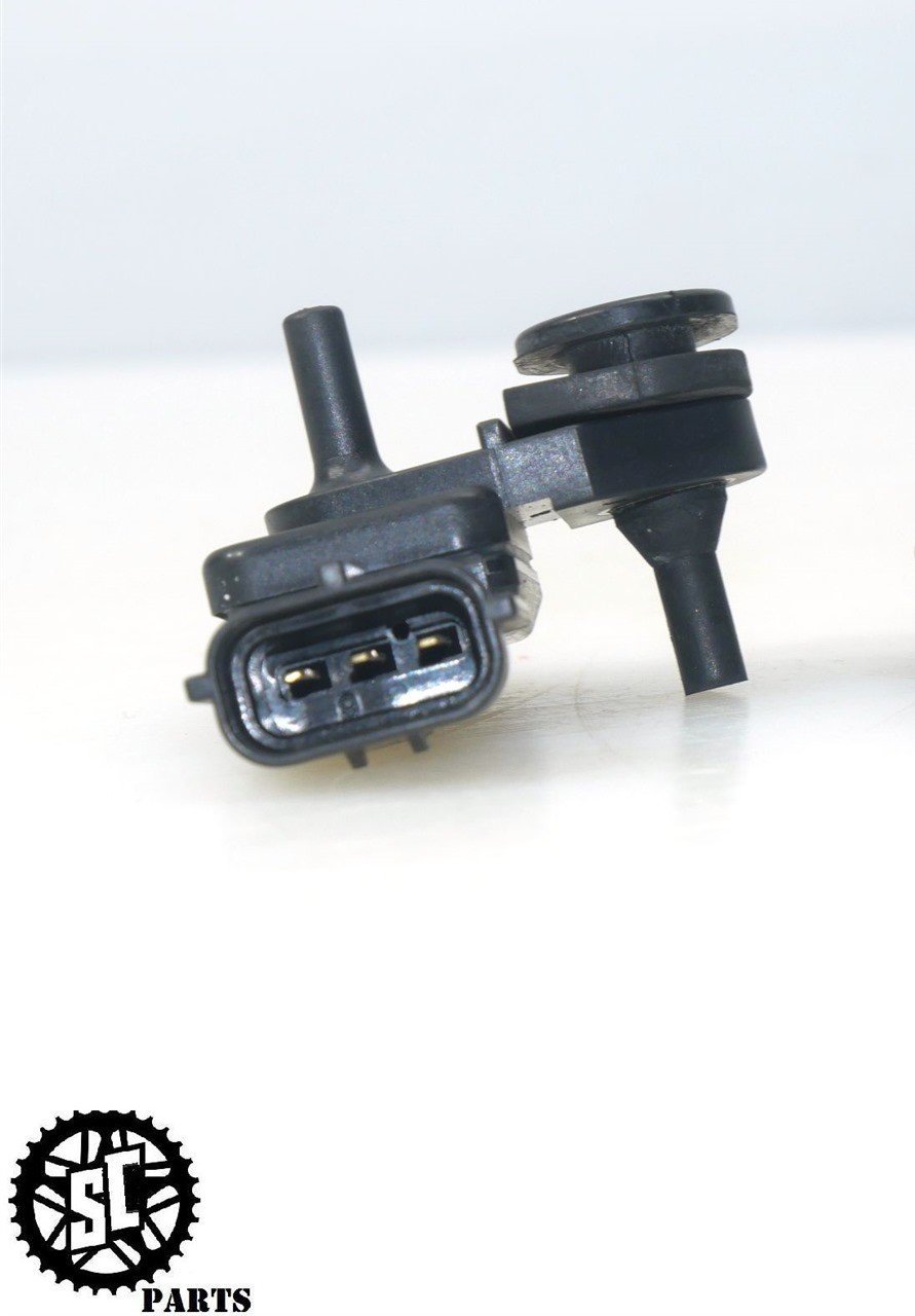 06 07 KAWASAKI NINJA ZX10R AIR PRESSURE SENSOR MAP K65 - SALVAGECYCLEPARTS