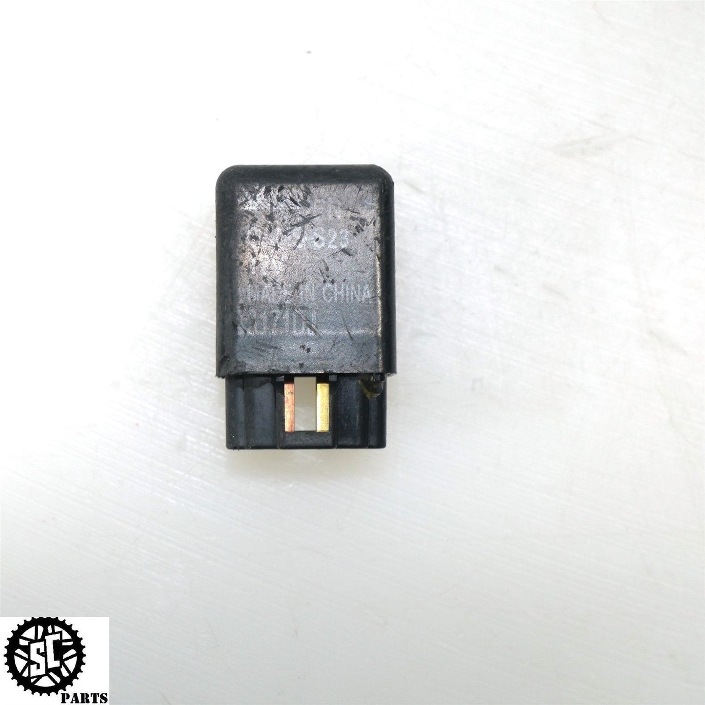 11-23 SUZUKI GSXR 600 750 FUEL PUMP FAN RELAY SWITCH S61