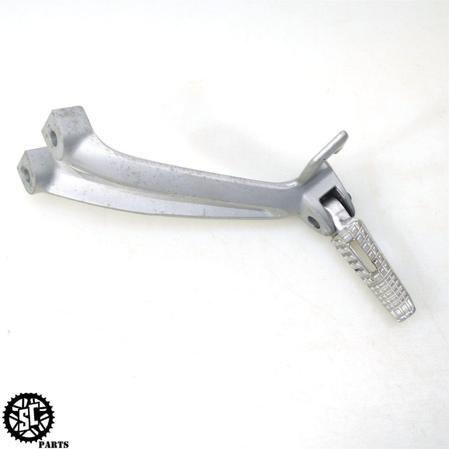 2006 SUZUKI GSXR600 REAR PASSENGER PEGS S47