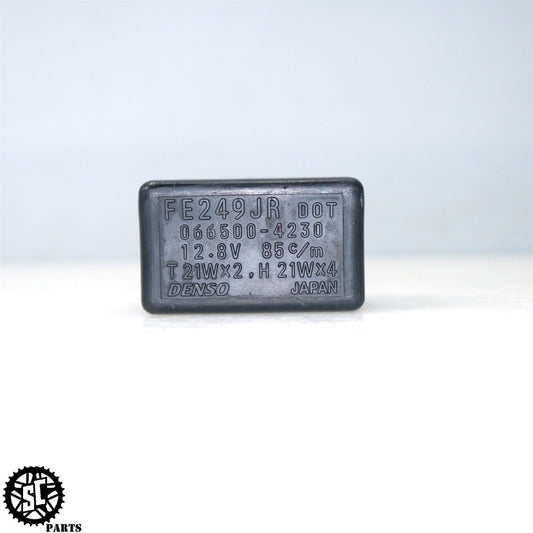 06 07 SUZUKI GSXR 600 FLASHER RELAY S70