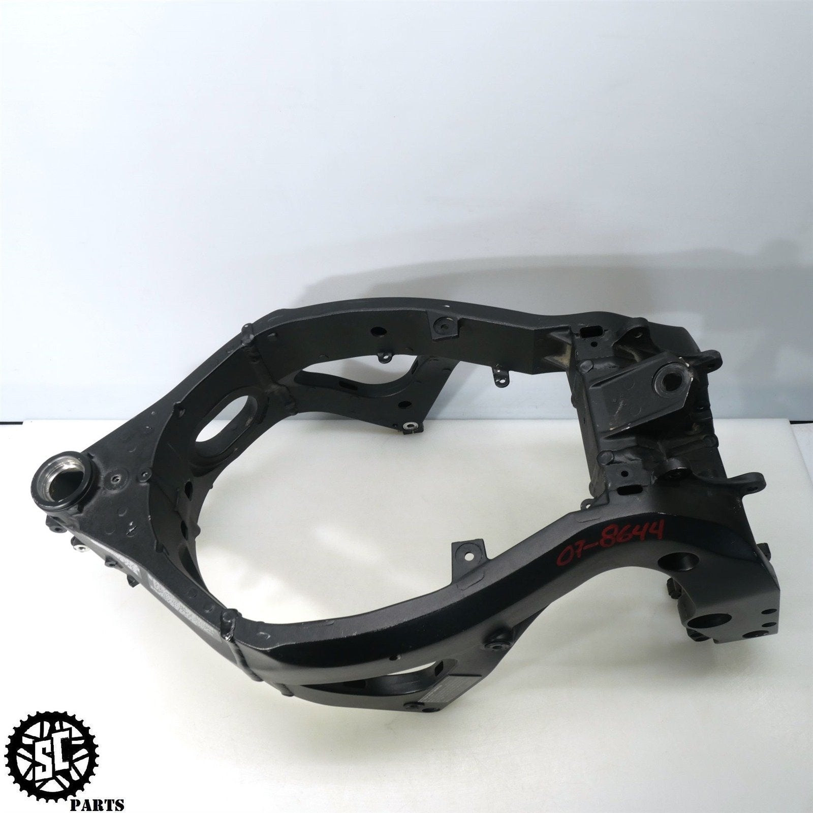 06 07 SUZUKI GSXR 600 FRAME CHASSIS NR BOS S70 – SALVAGECYCLEPARTS