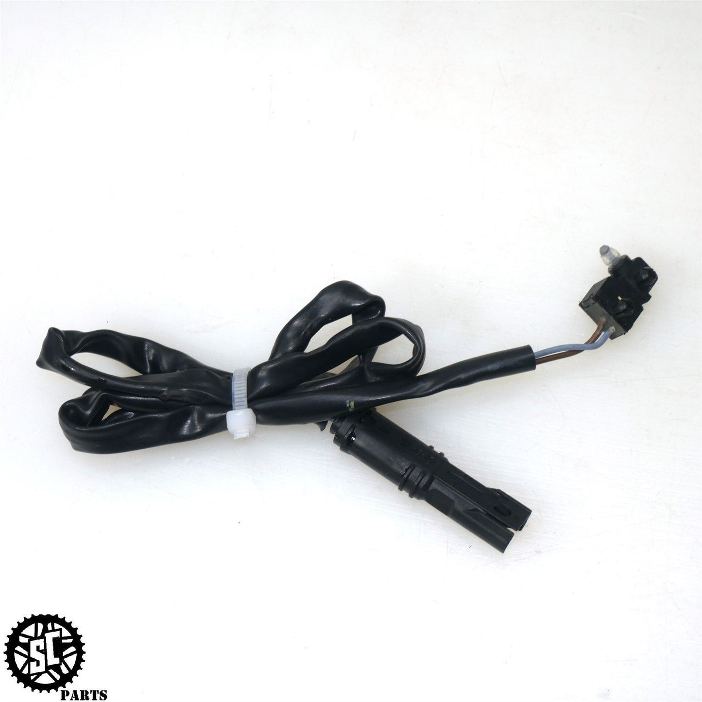 20-23 DUCATI PANIGALE V2 FRONT BRAKE MICRO SWITCH SENSOR D27