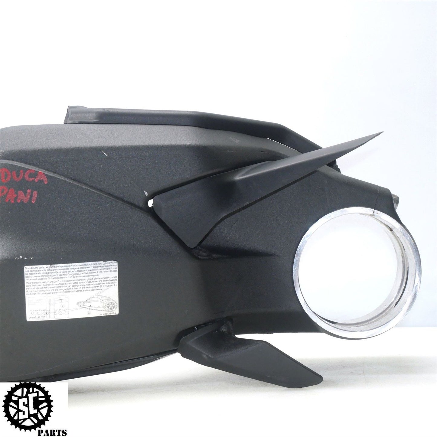 20-23 DUCATI PANIGALE V2 SWINGARM D27