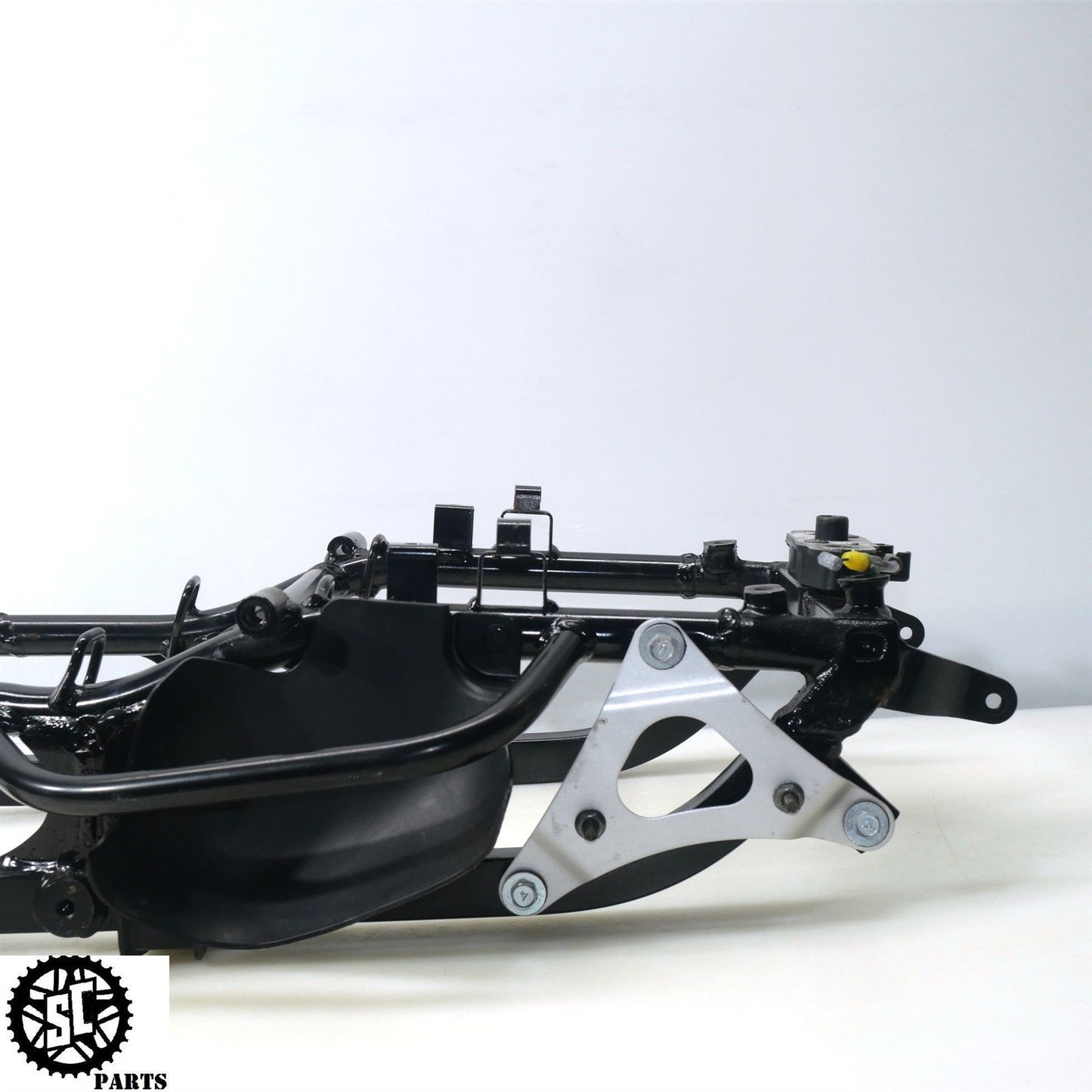 99-07 SUZUKI HAYABUSA REAR SUBFRAME S46