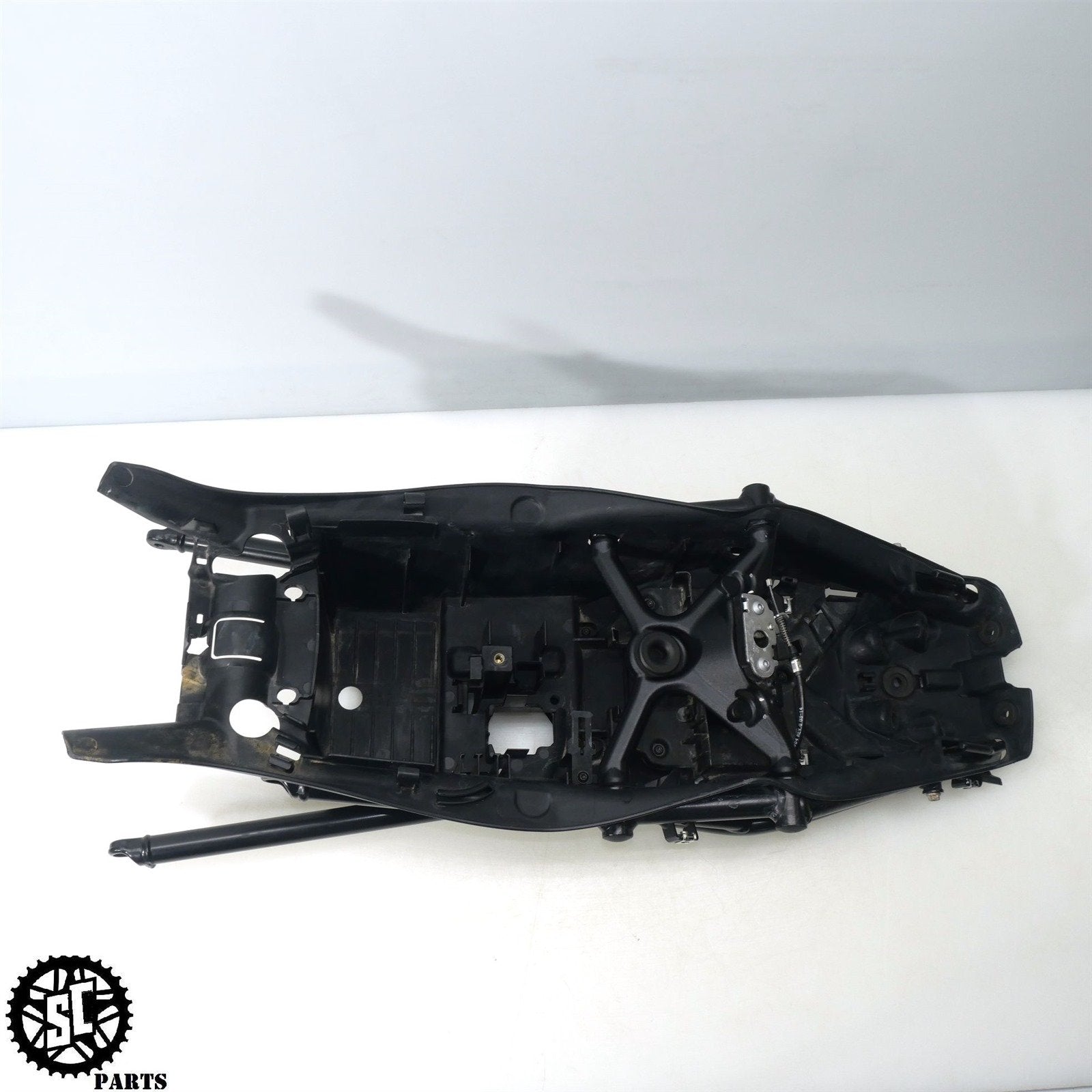 14-16 KTM 1290 SUPER DUKE R REAR SUBFRAME BATTERY TRAY 6130300210028 ...