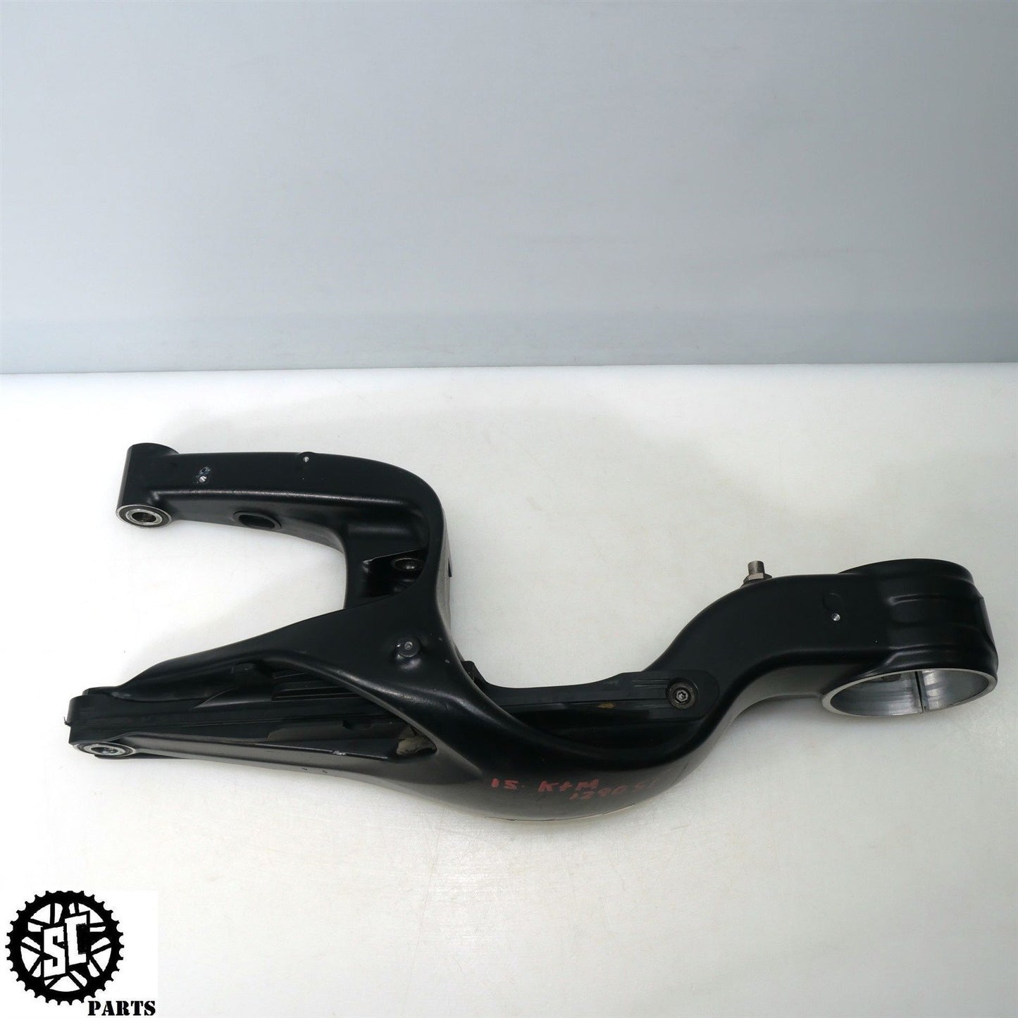 14-16 KTM 1290 SUPER DUKE R  REAR SWINGARM 6130403004433 KT12