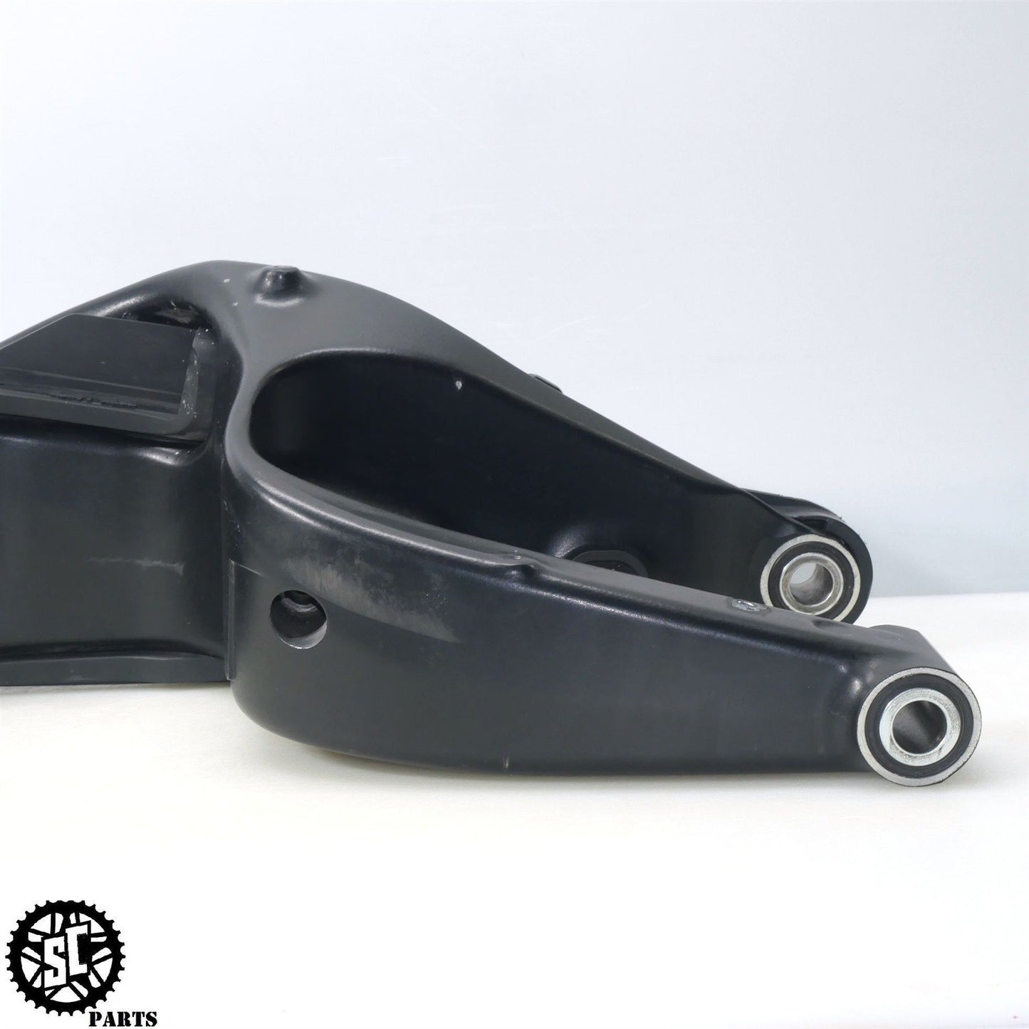 14-16 KTM 1290 SUPER DUKE R  REAR SWINGARM 6130403004433 KT12