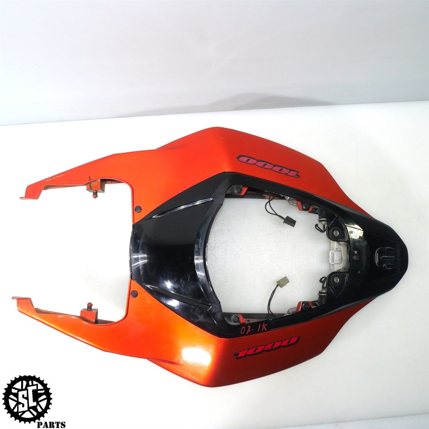 07 08 SUZUKI GSXR 1000 REAR TAIL FAIRING S02