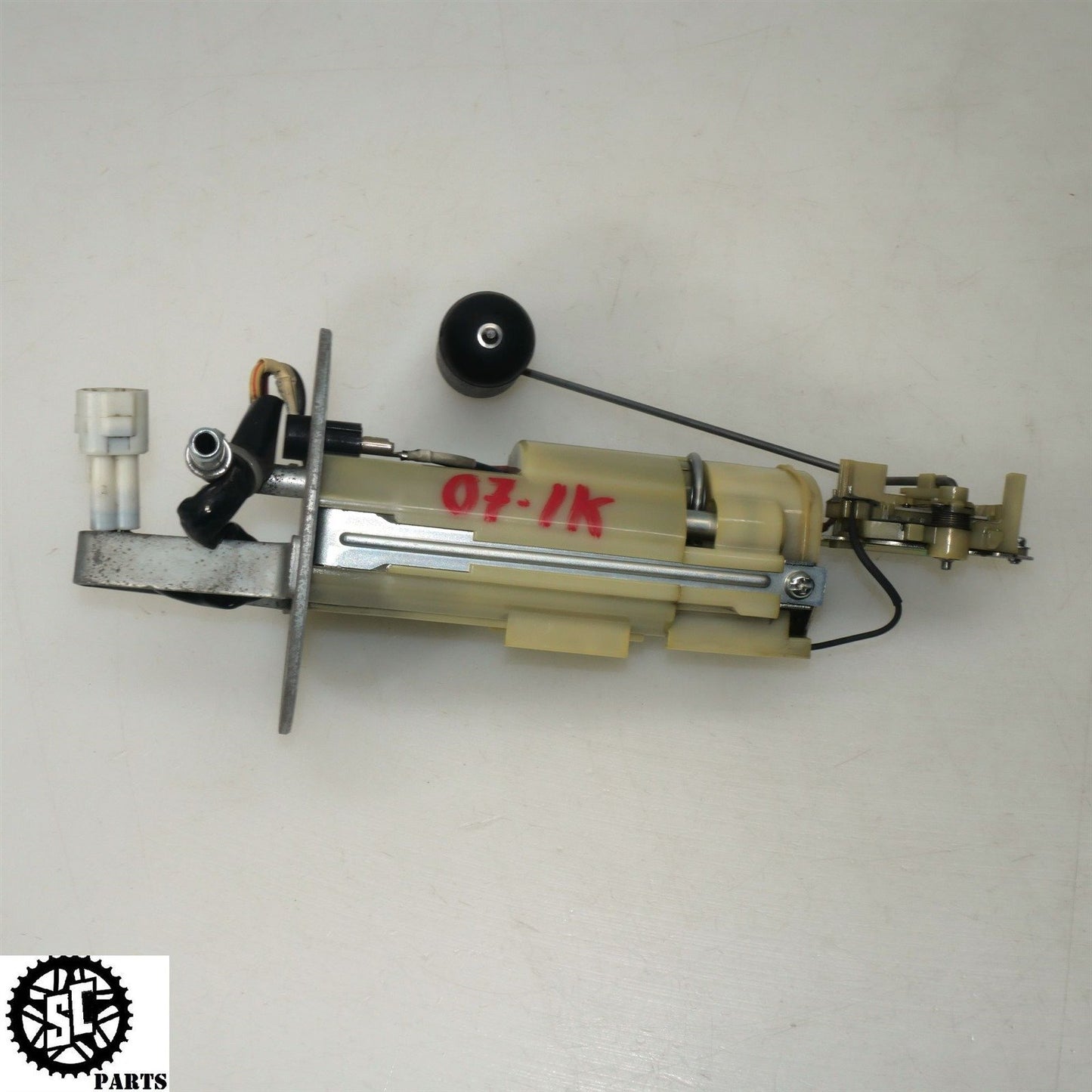 07 08 SUZUKI GSXR 1000 FUEL PUMP 15100-21H00 S02