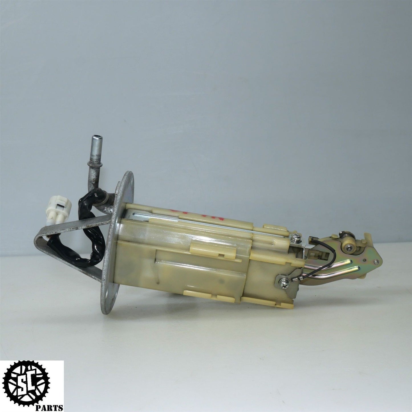 07 08 SUZUKI GSXR 1000 FUEL PUMP 15100-21H00 S02