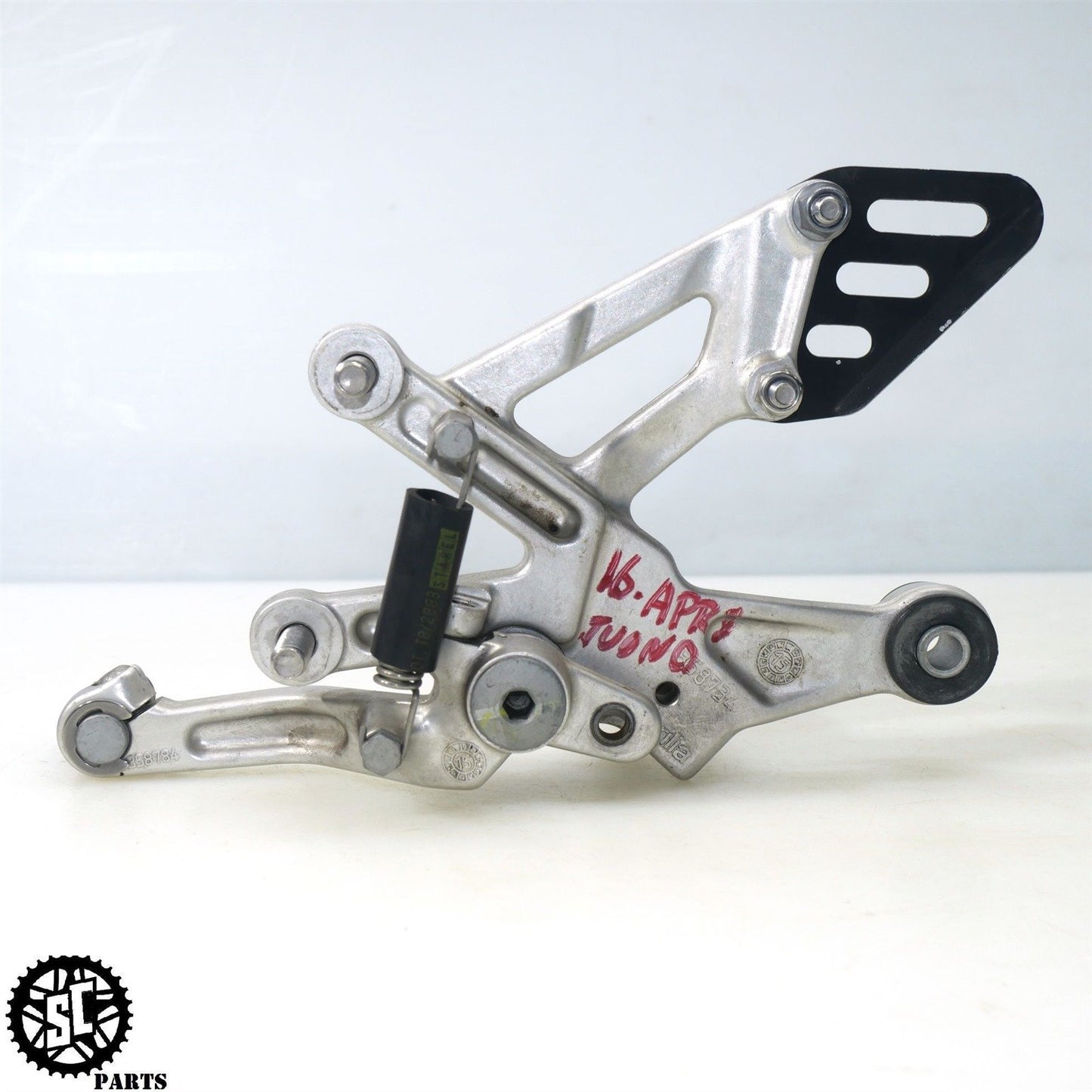 15-16 APRILIA TUONO V4 1100 RIGHT REARSET BRAKE PEDAL BRACKET A07