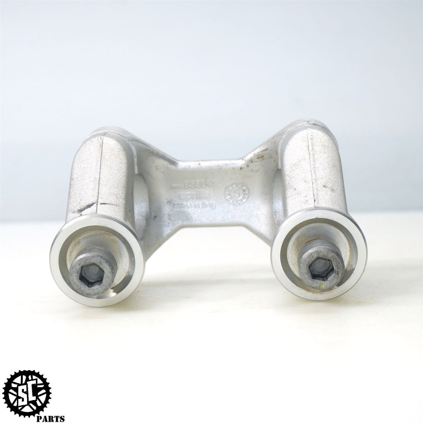 15-16 APRILIA TUONO V4 1100 RISER A07