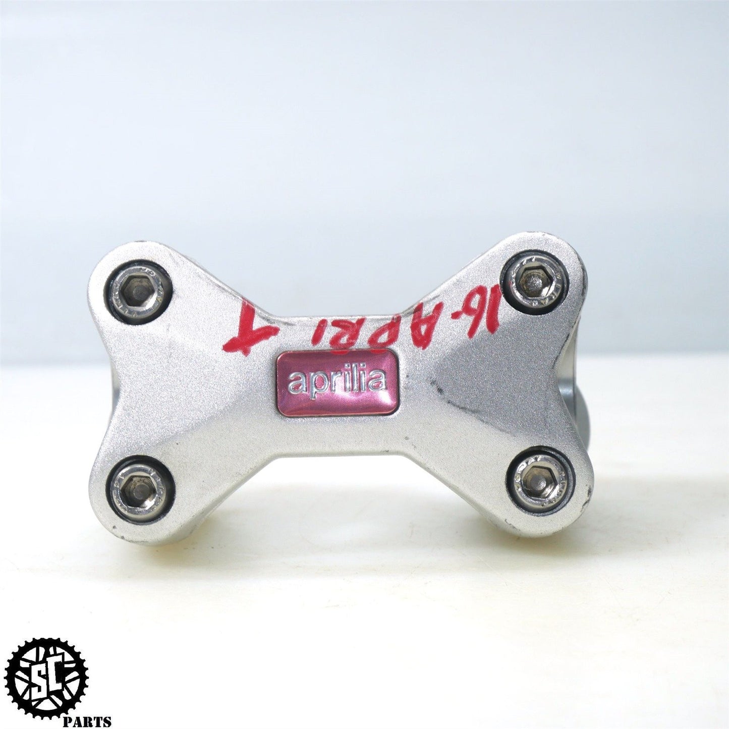 15-16 APRILIA TUONO V4 1100 RISER A07