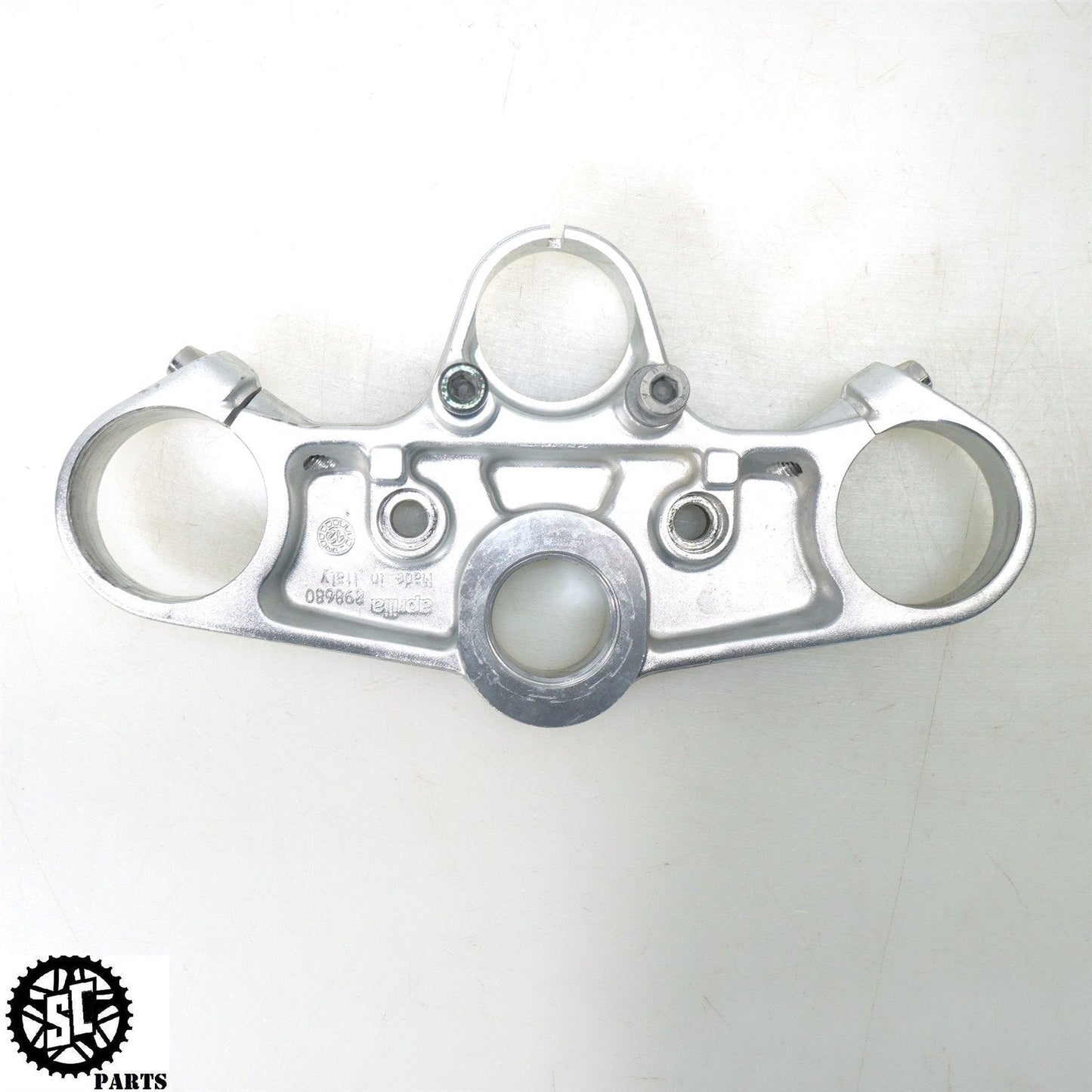 15-16 APRILIA TUONO V4 1100 UPPER TRIPLE TREE 898680 A07