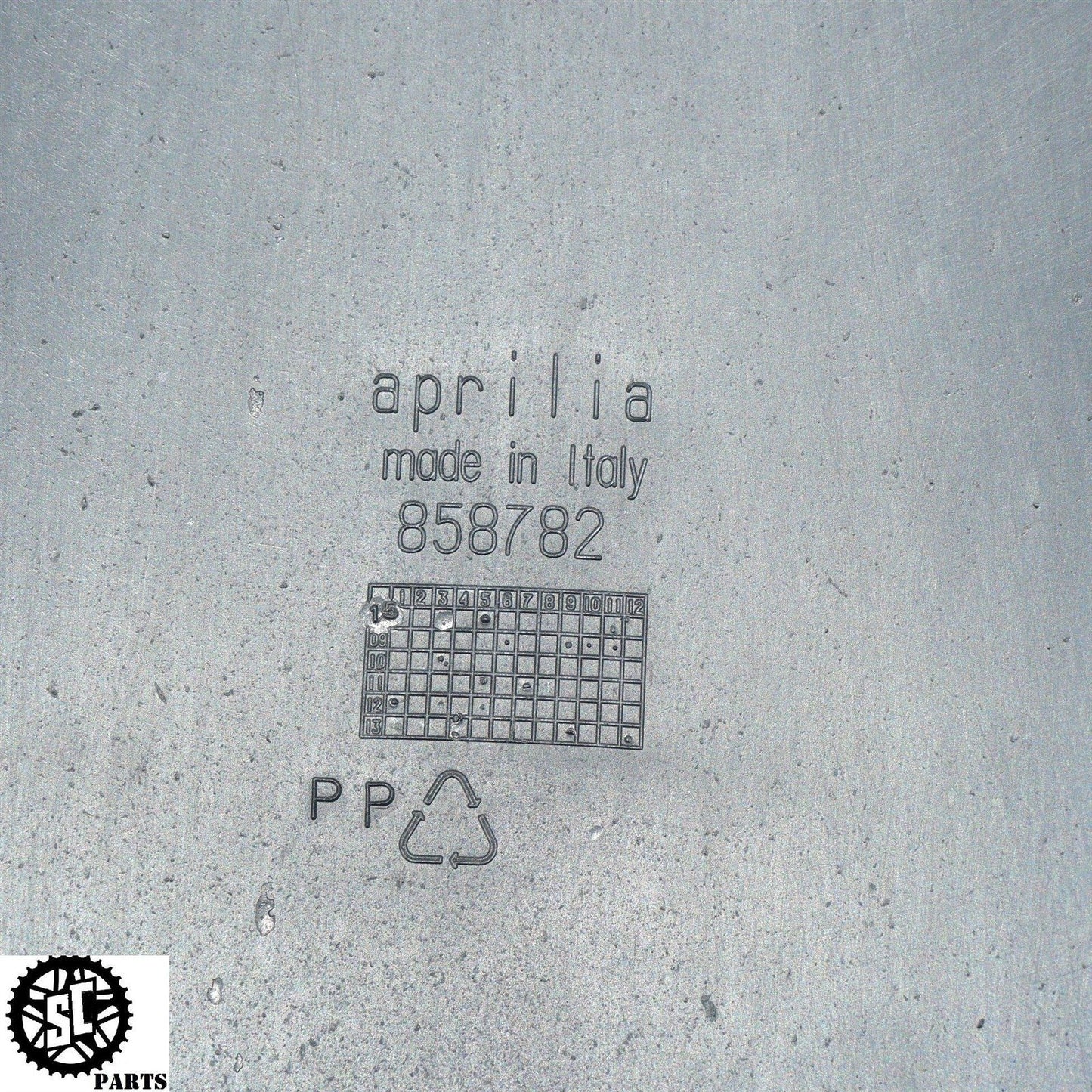 11-19 APRILIA TUONO V4 1100 REAR FENDER TIRE HUGGER 858782 A07