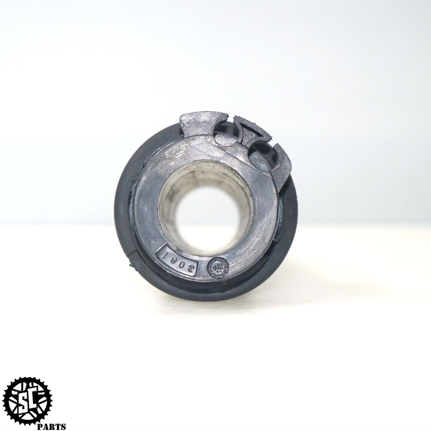 15-16 APRILIA TUONO V4 1100 THROTTLE TUBE GRIP A07