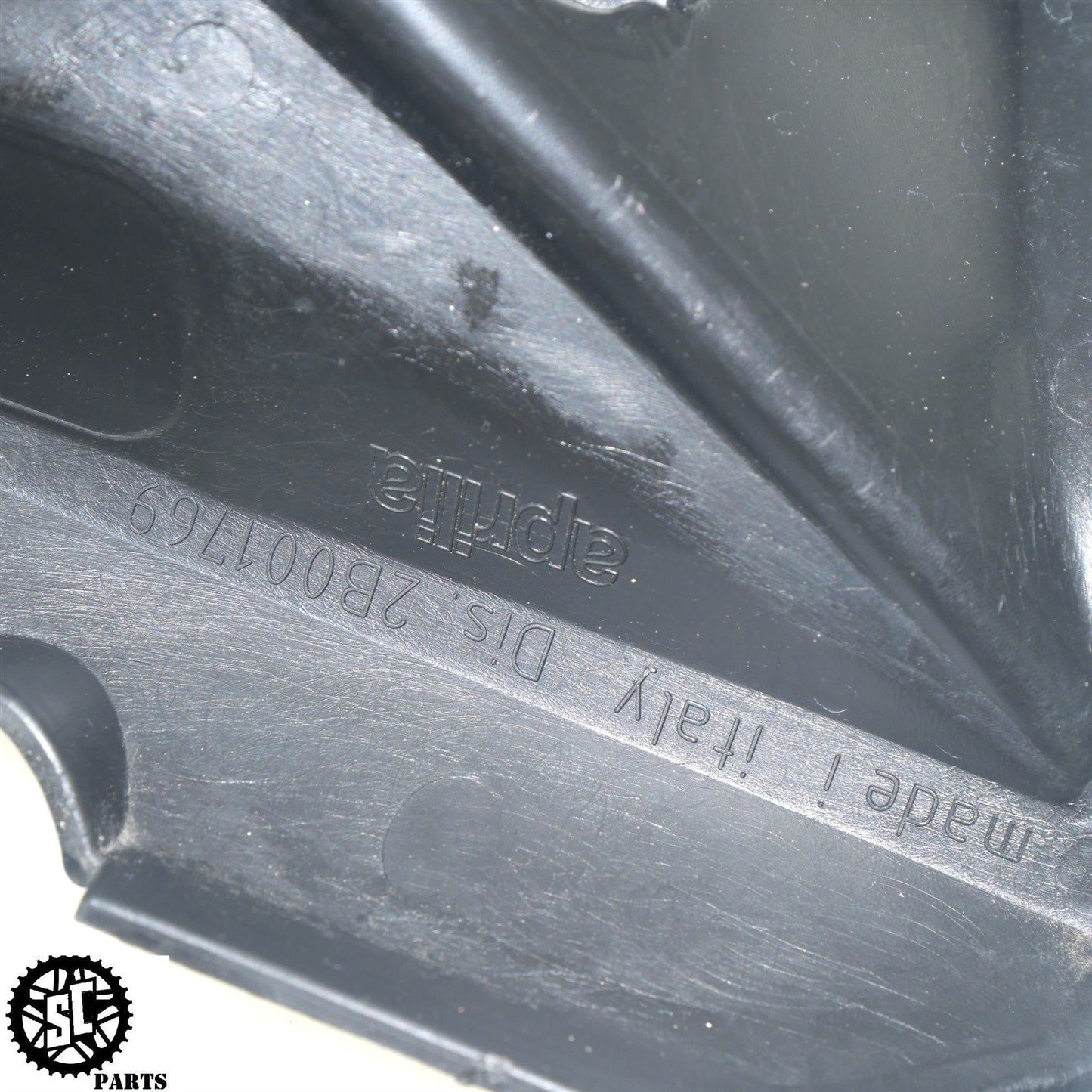 15-16 APRILIA TUONO V4 LEFT RIGHT DASH INNER FAIRING 2B001933 A07