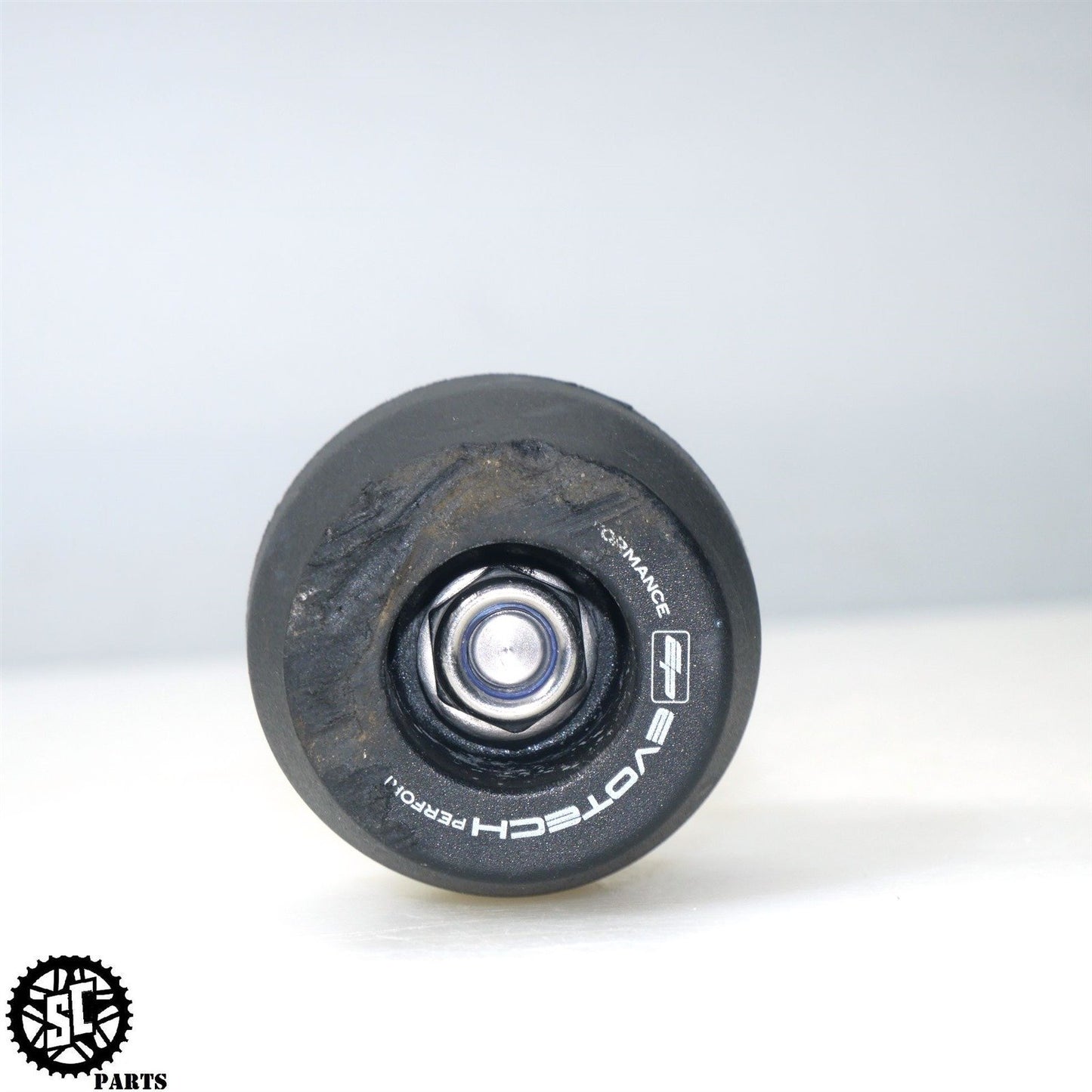 15-24 YAMAHA YZF R1 EVOTECH FRONT AXLE SLIDER Y40