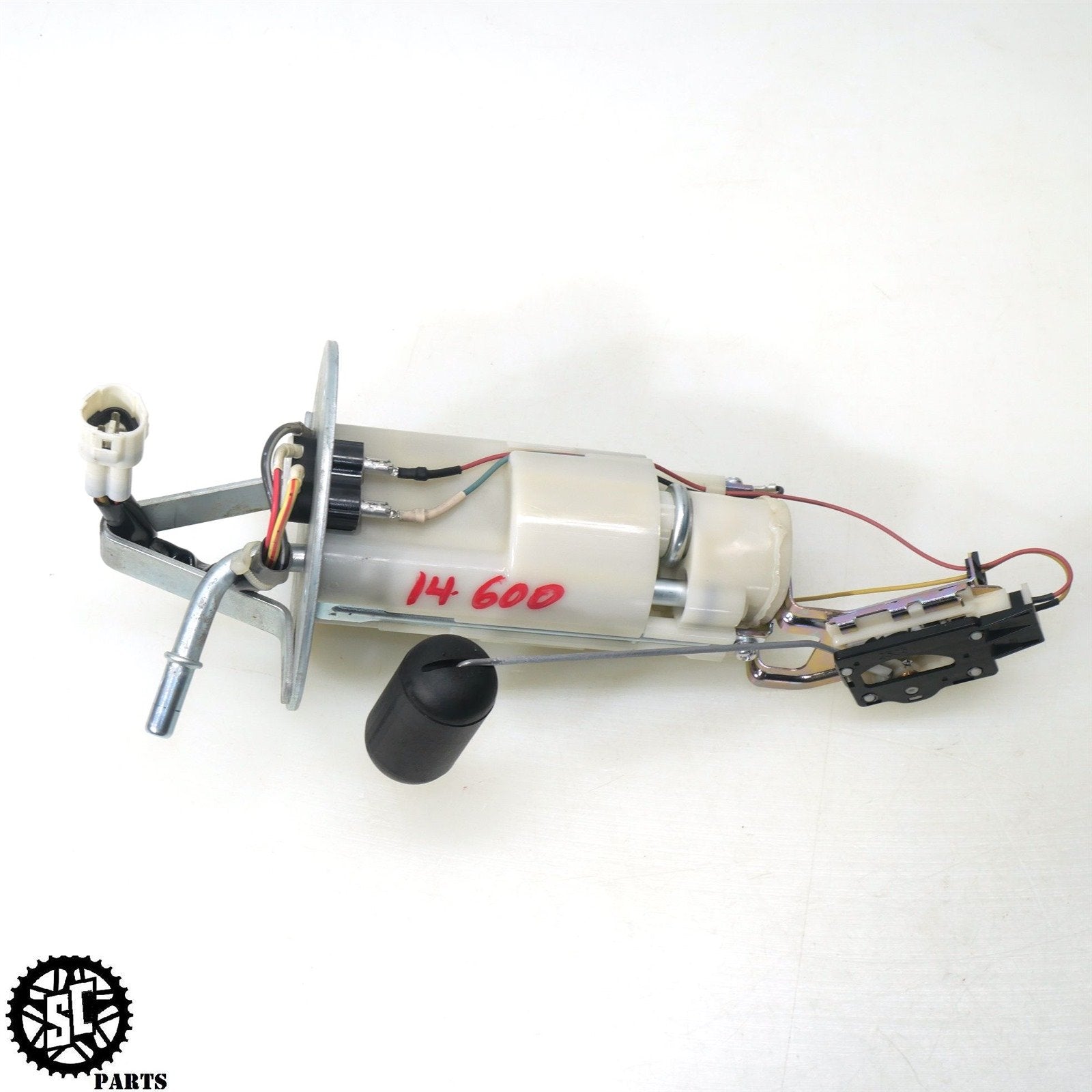 2014 SUZUKI GSXR 600 FUEL PUMP 15100-14J00 S36 – SALVAGECYCLEPARTS