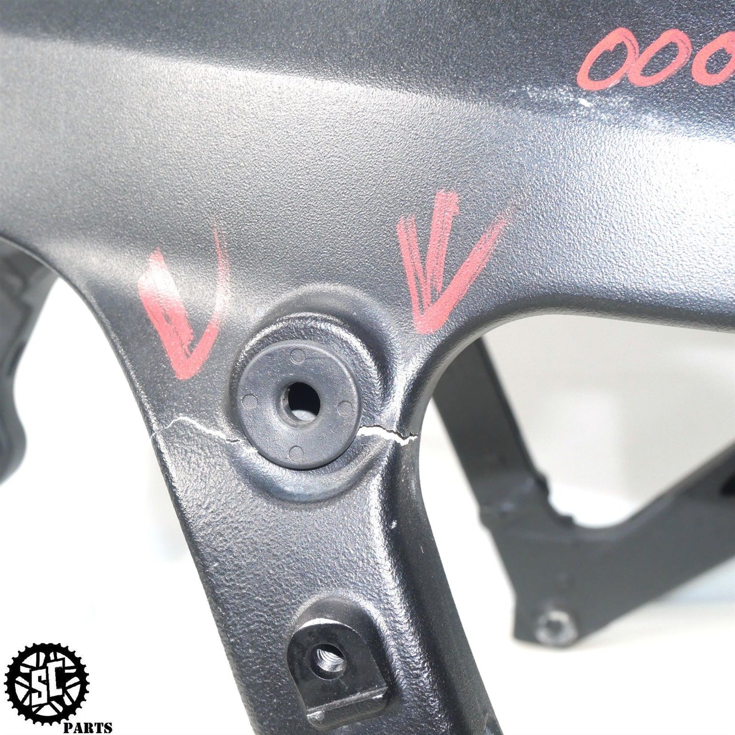 2014 SUZUKI GSXR 600 FRAME CHASSIS *S* S36