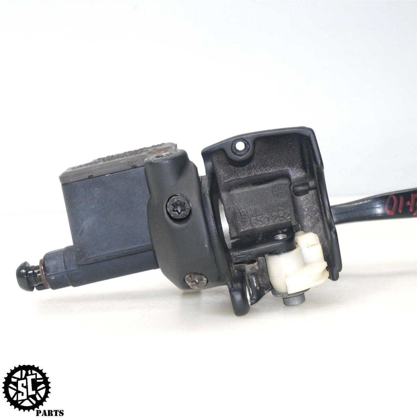 2001-2004 BMW F650GS FRONT BRAKE MASTER CYLINDER LEVER B17