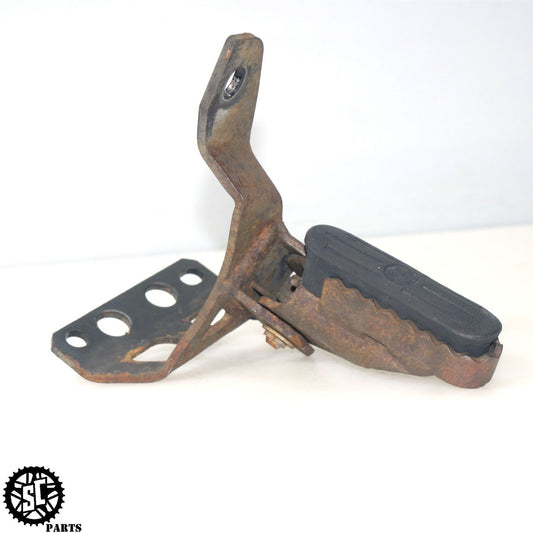 2001-2004 BMW F650GS RIGHT REARSET FRONT FOOT PEG BRACKET B17