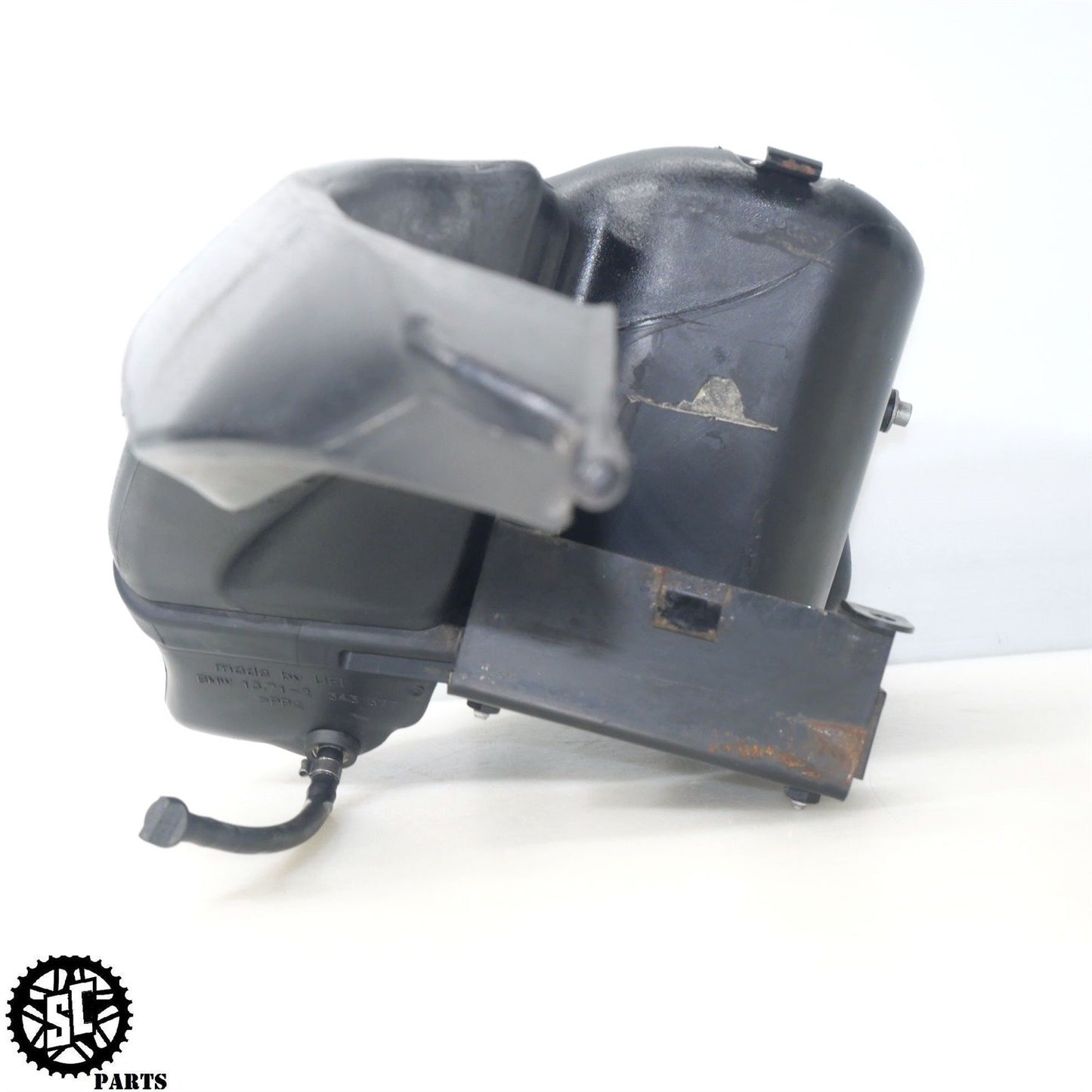 2001-2004 BMW F650GS AIRBOX INTAKE DUCT B17