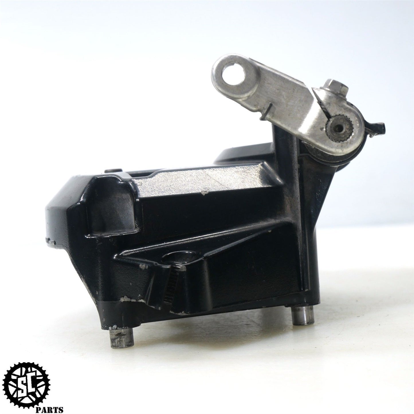 2005 2006 SUZUKI GSXR 1000 FRONT SPROCKET COVER 1136141G00 S44