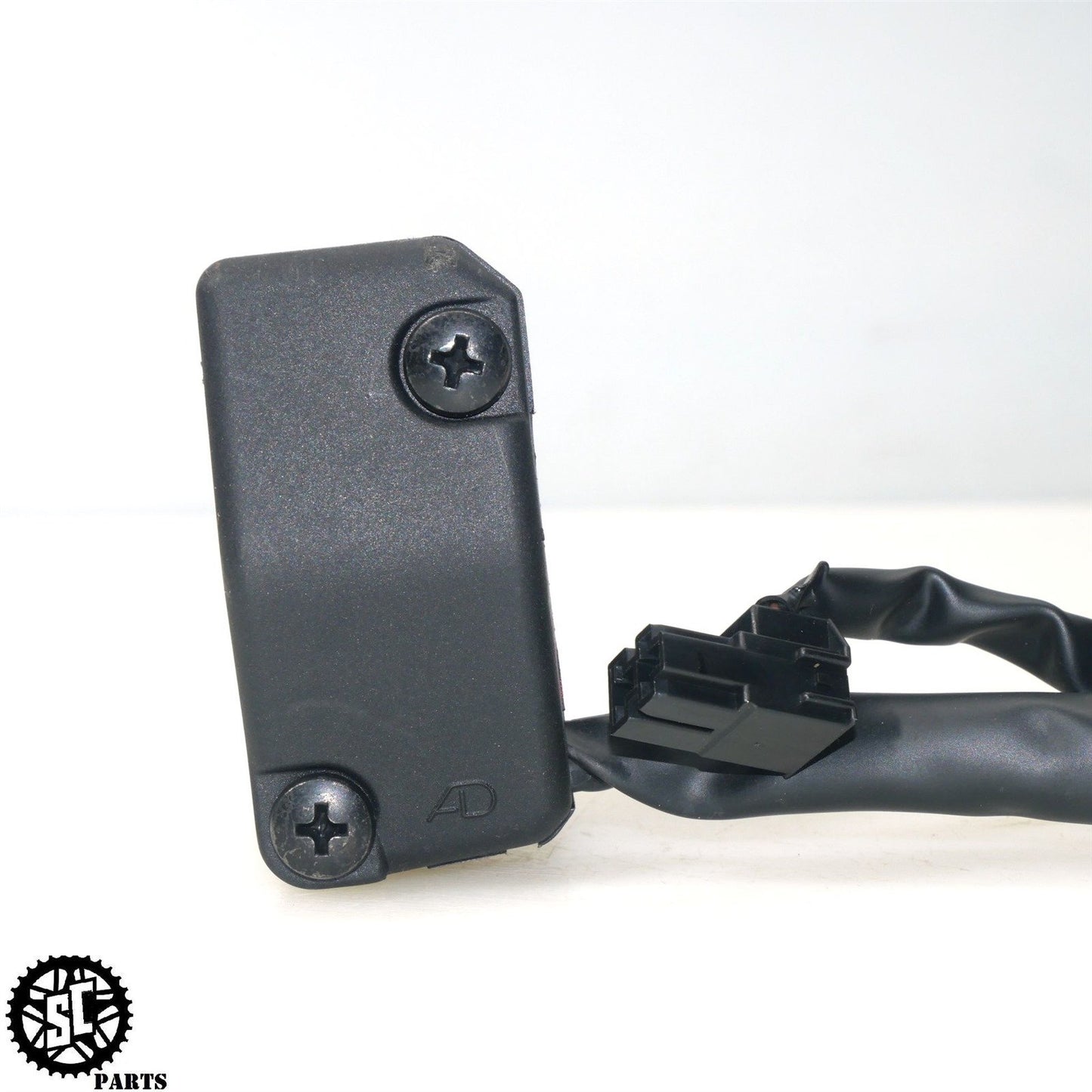 19-24 KAWASAKI NINJA ZX6R ZX636 RIGHT SWITCH 46091-0421 K62