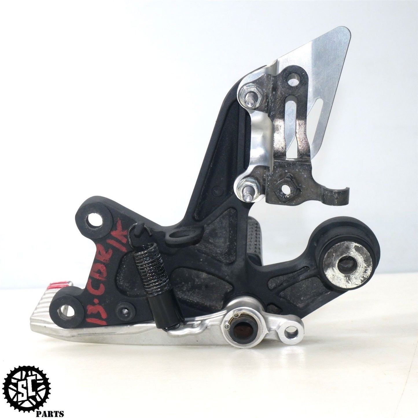 12-16 HONDA CBR1000RR RIGHT REARSET FRONT PEG BRAKE PEDAL H28