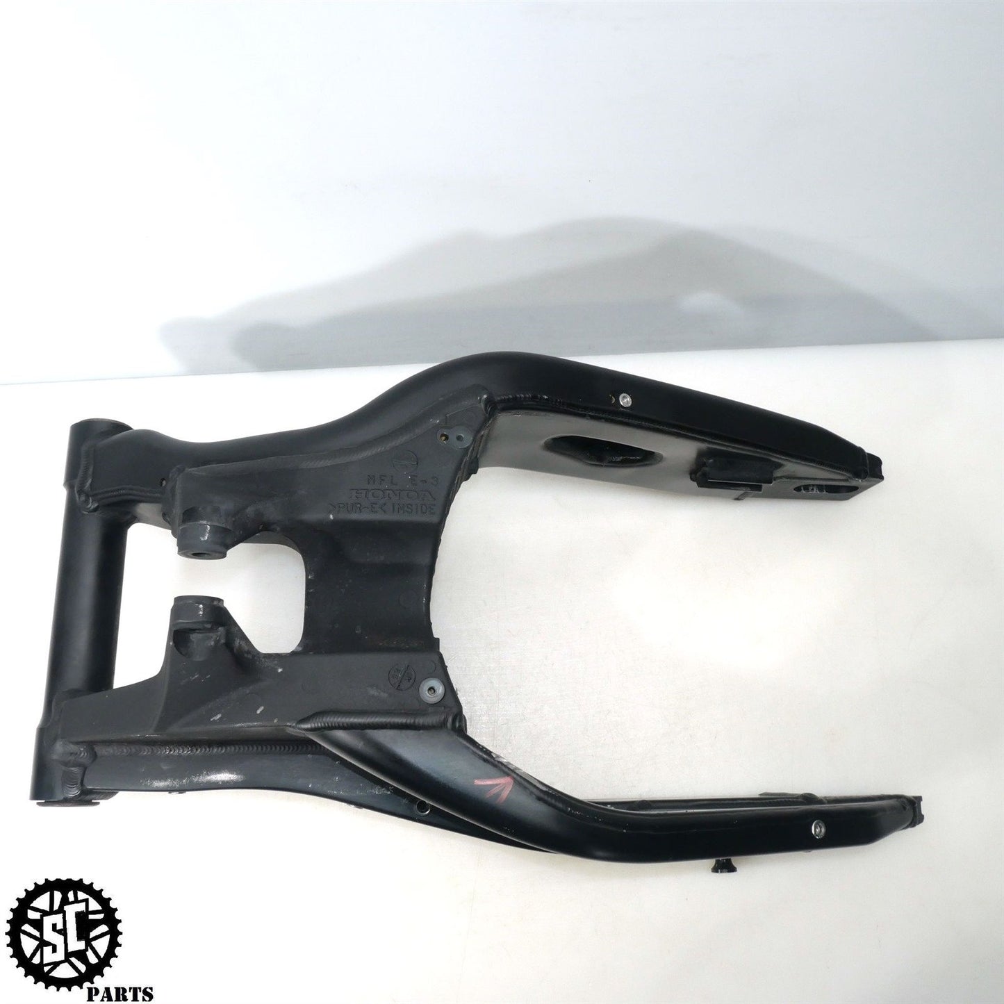 12-16 HONDA CBR1000RR SWINGARM H28