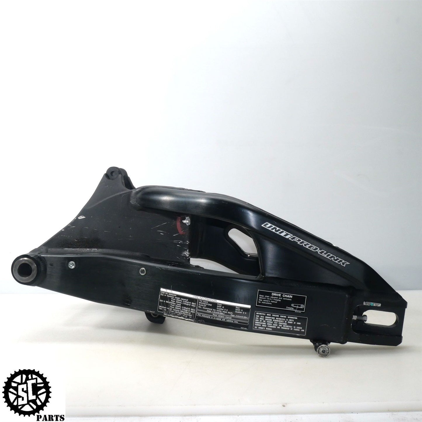 12-16 HONDA CBR1000RR SWINGARM H28