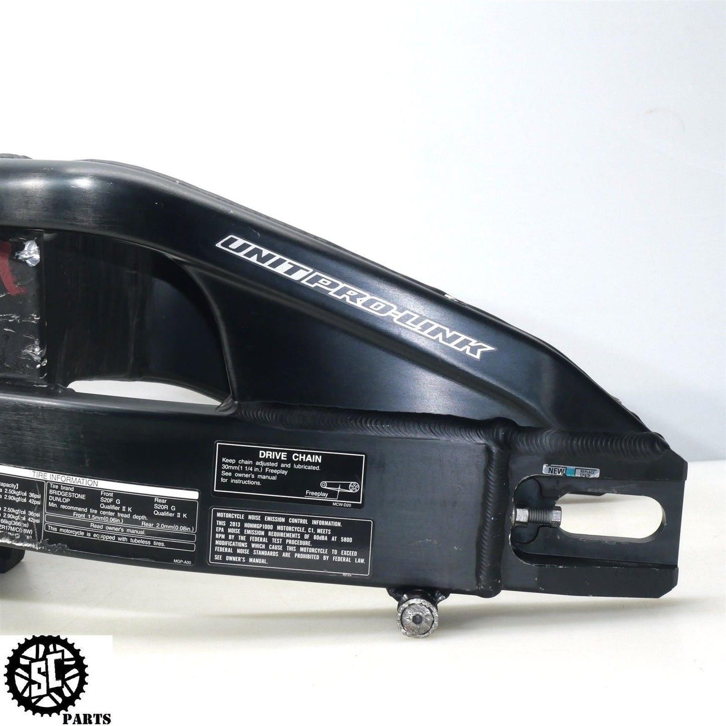 12-16 HONDA CBR1000RR SWINGARM H28