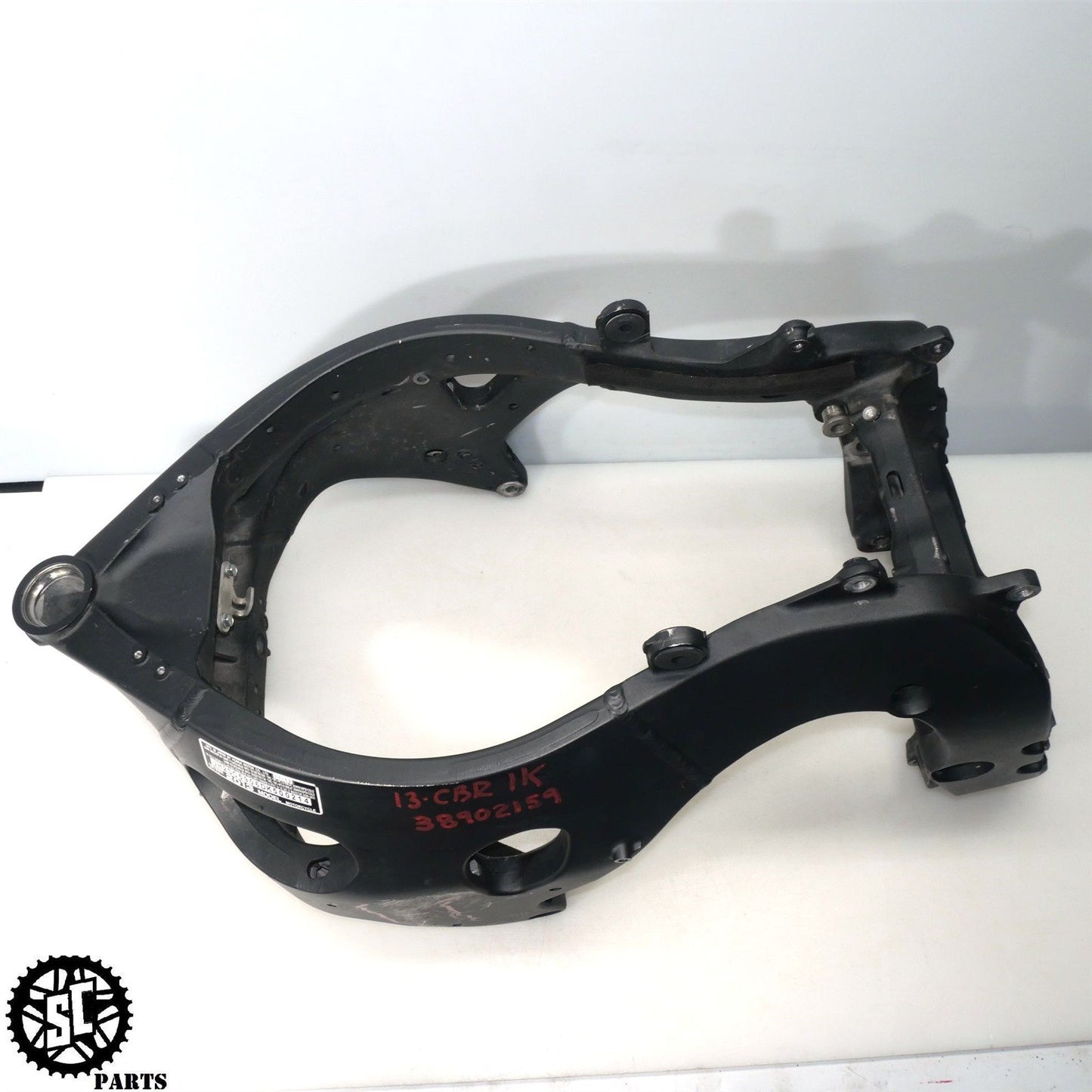 12-16 HONDA CBR1000RR FRAME CHASSIS *S* H28