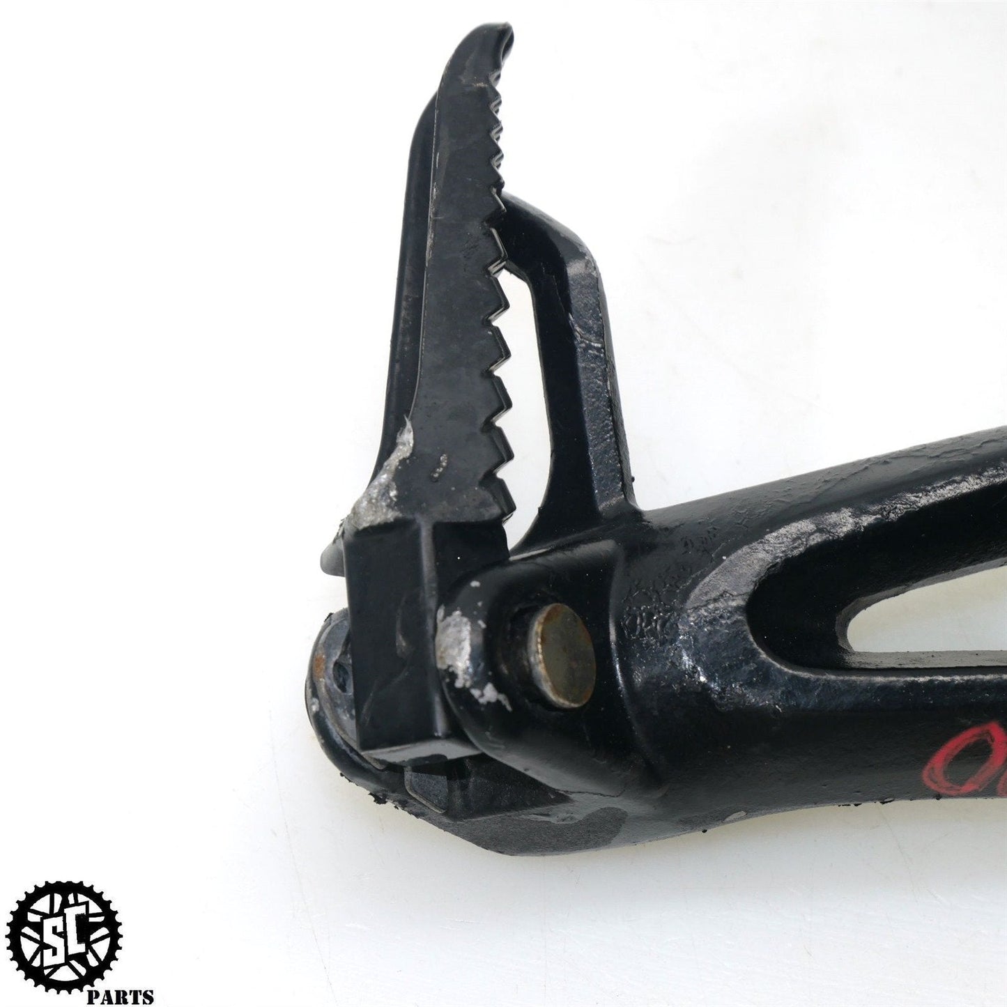 06 07 SUZUKI GSXR 600 750 REAR PASSENGER PEGS S37