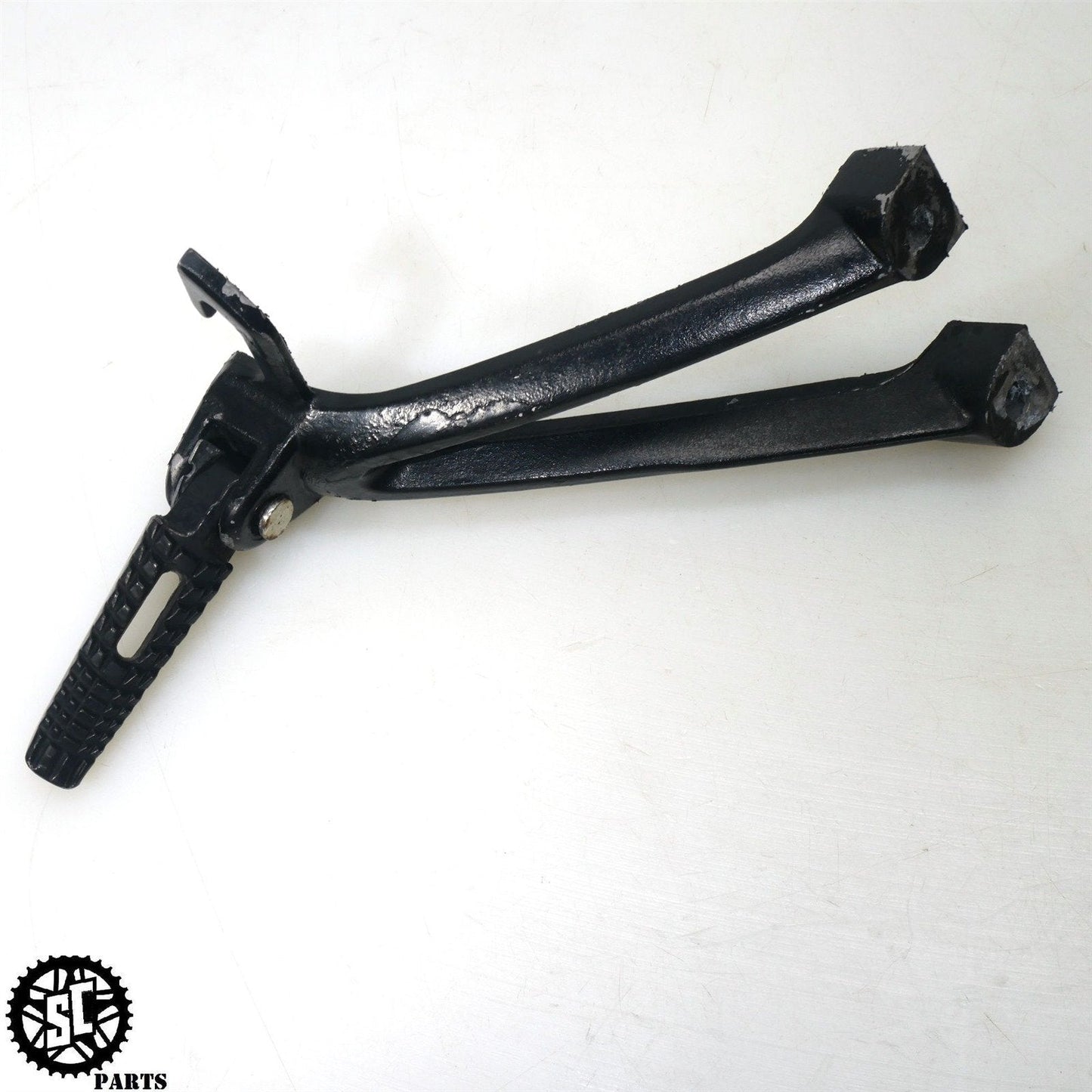06 07 SUZUKI GSXR 600 750 REAR PASSENGER PEGS S37