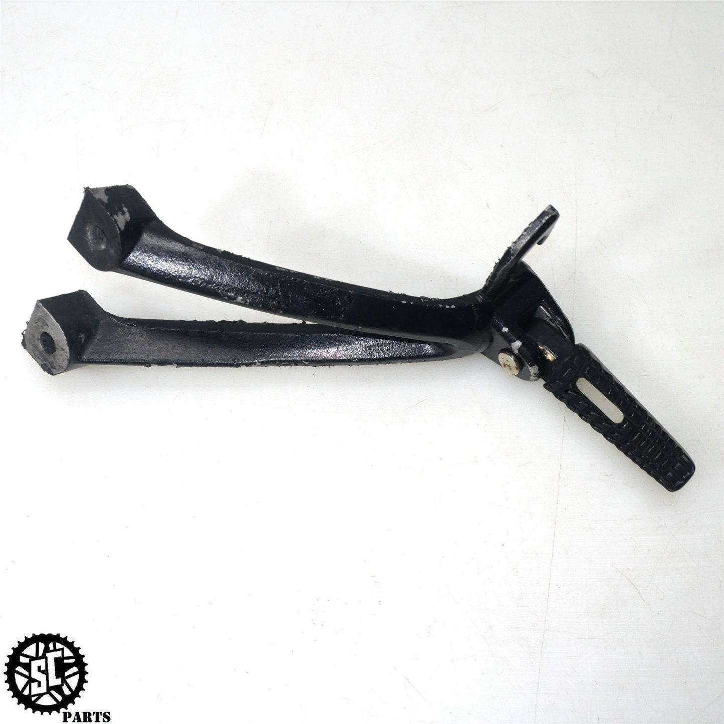 06 07 SUZUKI GSXR 600 750 REAR PASSENGER PEGS S37