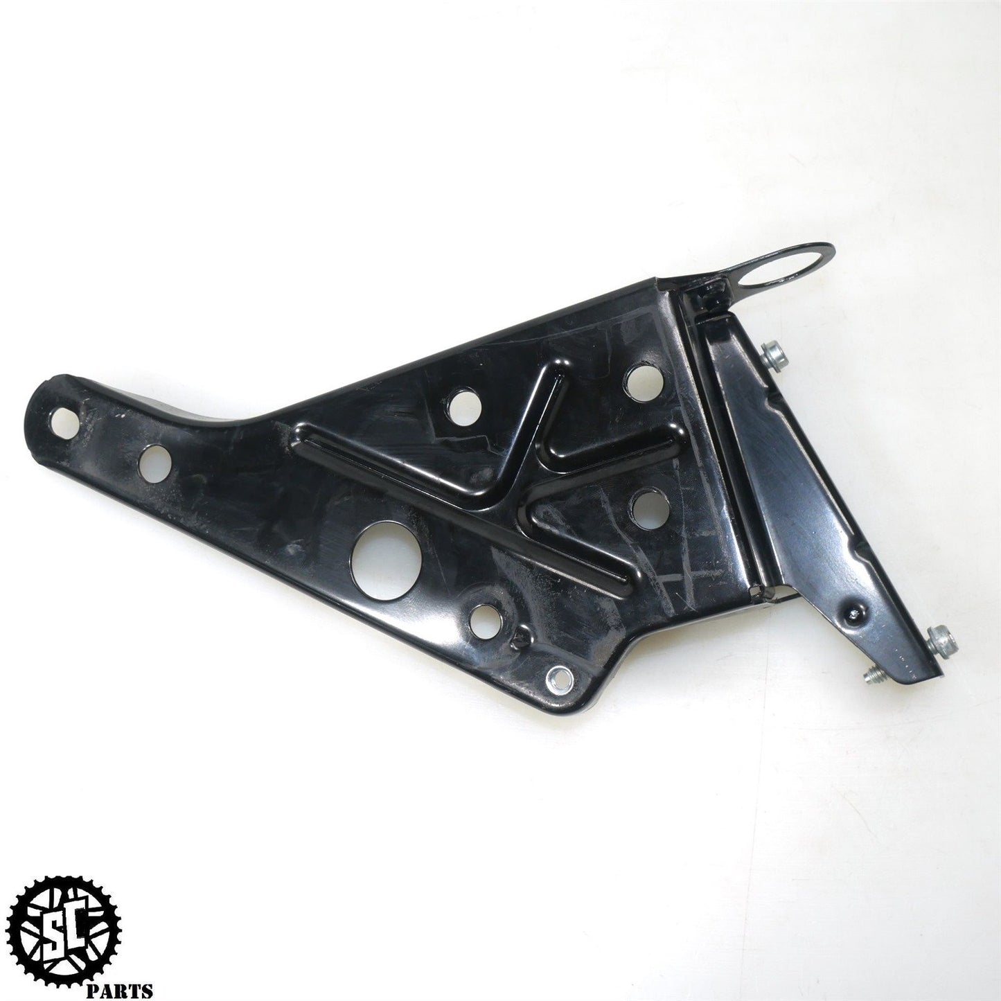 14-23 HARLEY DAVIDSON ULTRA FRONT INNER FAIRING RADIO BRACKET 57000186 HD45