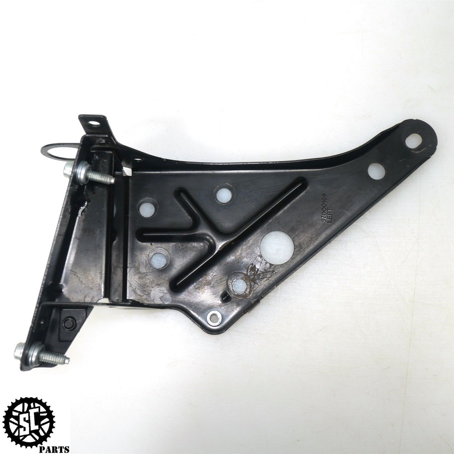 14-23 HARLEY DAVIDSON ULTRA FRONT INNER FAIRING RADIO BRACKET 57000186 HD45