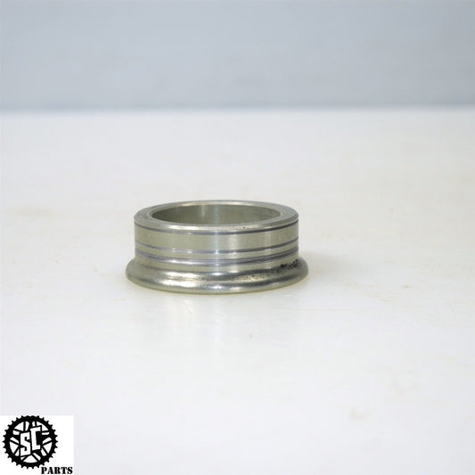 07 08 SUZUKI GSXR 1000 FRONT WHEEL AXLE SPACER S57