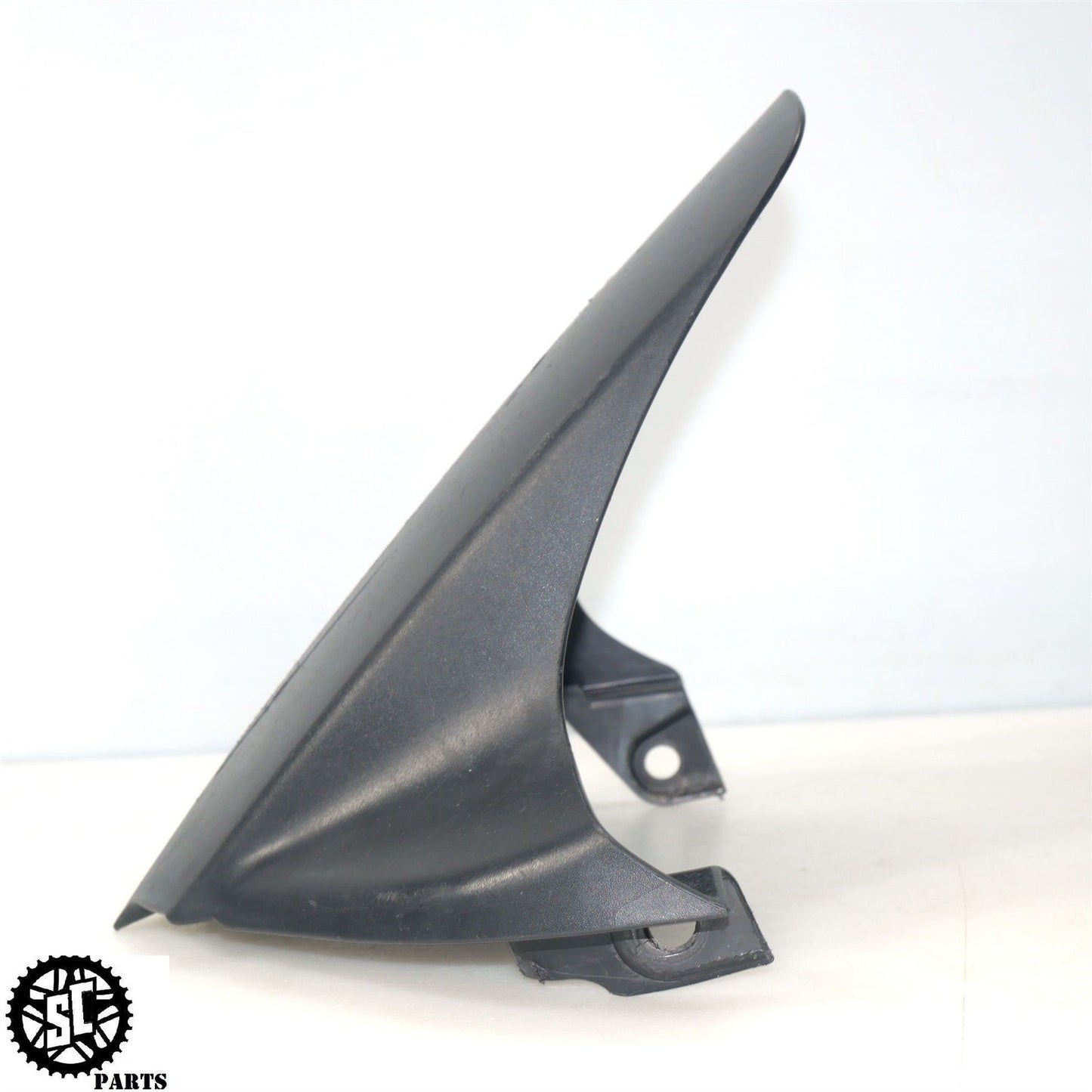 07 08 SUZUKI GSXR 1000 REAR FENDER TIRE HUGGER S57