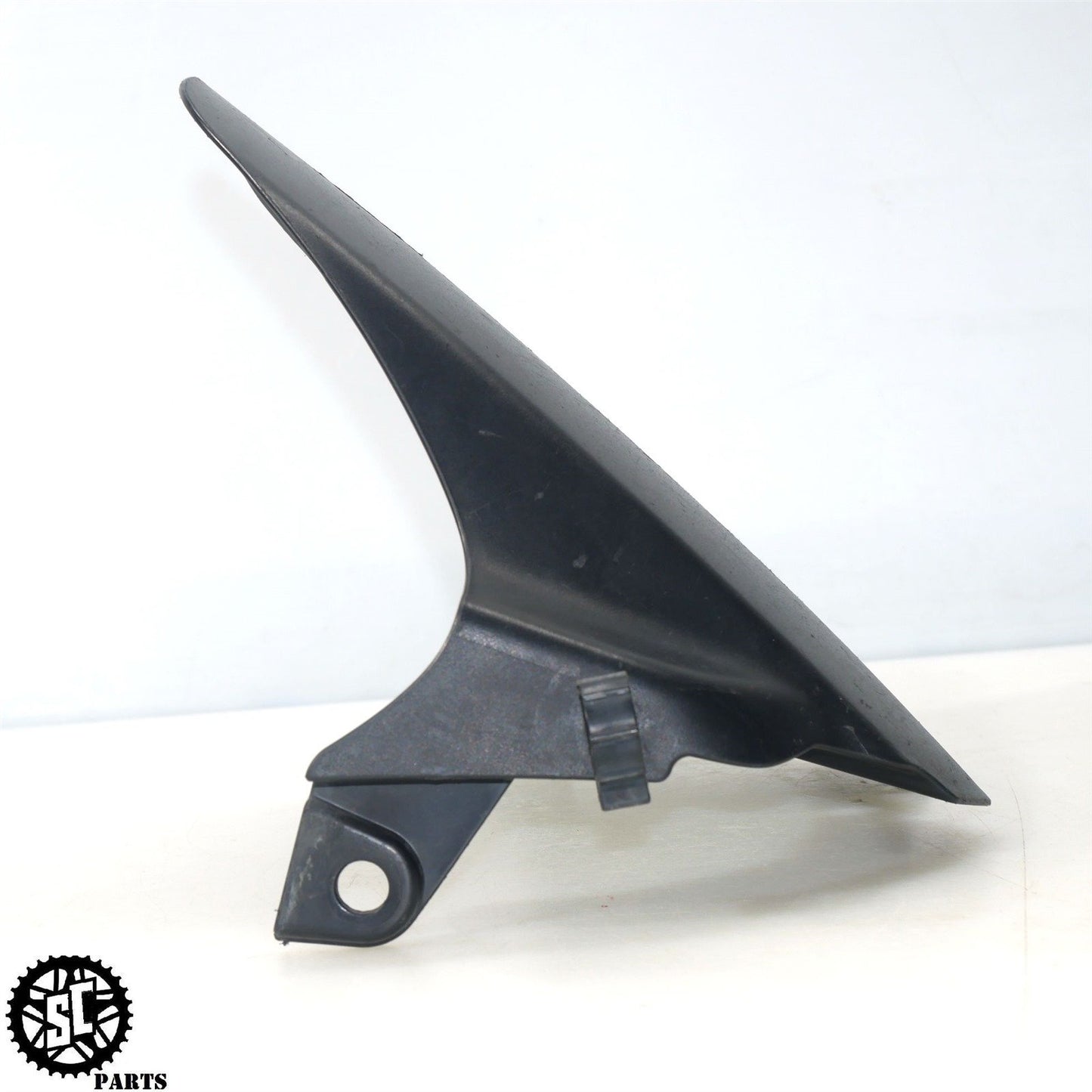 07 08 SUZUKI GSXR 1000 REAR FENDER TIRE HUGGER S57