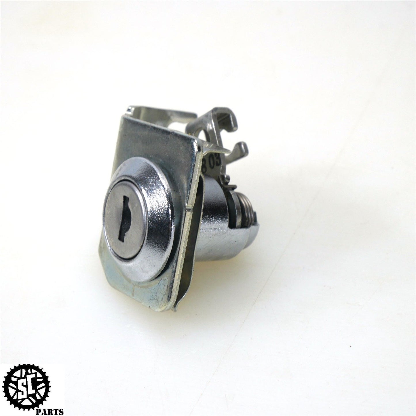 20-23 SUZUKI GSXR 600 750 FUEL GAS TANK CAP SEAT LOCK S58