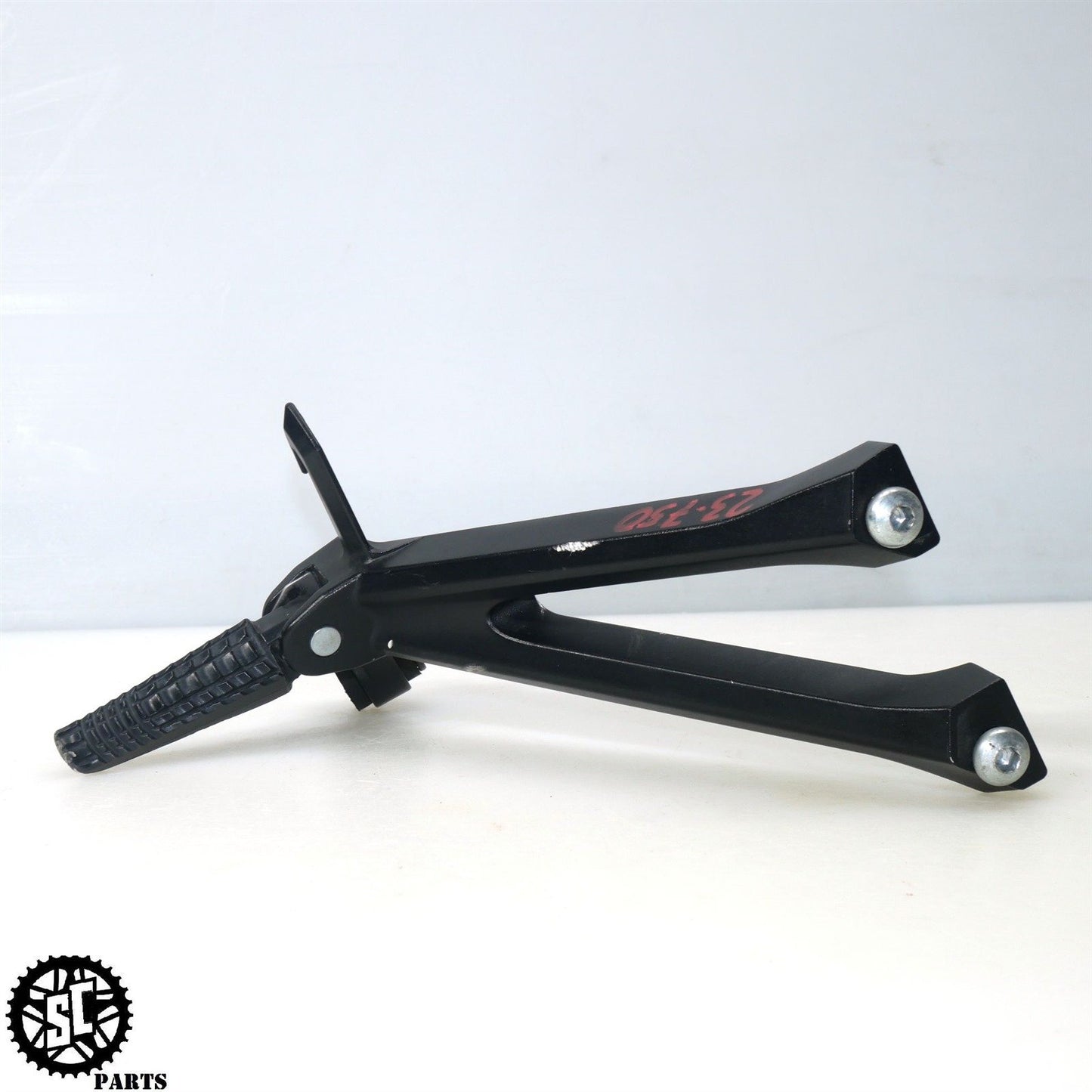 2022 2023 SUZUKI GSXR 600 750 REAR PASSENGER FOOT PEG S58