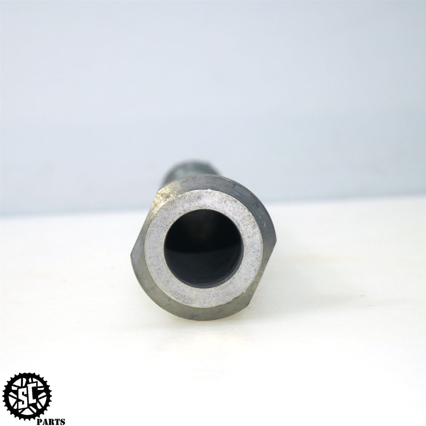 20-23 SUZUKI GSXR 600 750 REAR WHEEL AXLE BOLT S58
