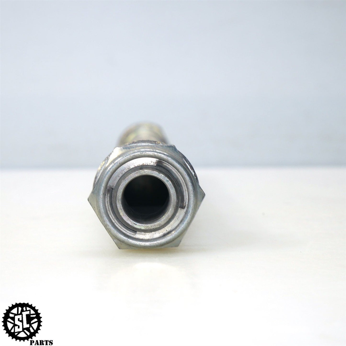 20-23 SUZUKI GSXR 600 750 REAR WHEEL AXLE BOLT S58