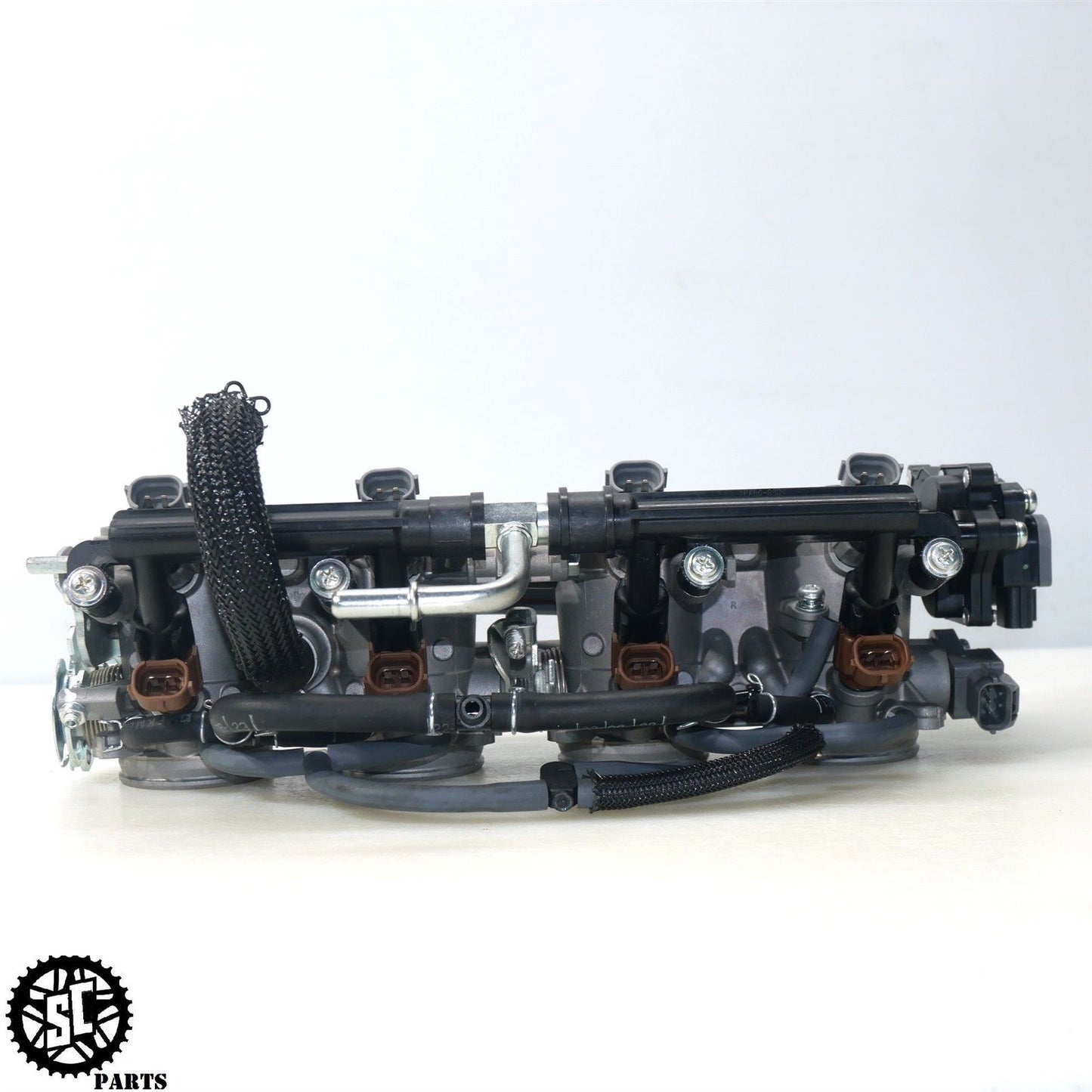 20-24 SUZUKI GSXR 750 THROTTLE BODIES S58