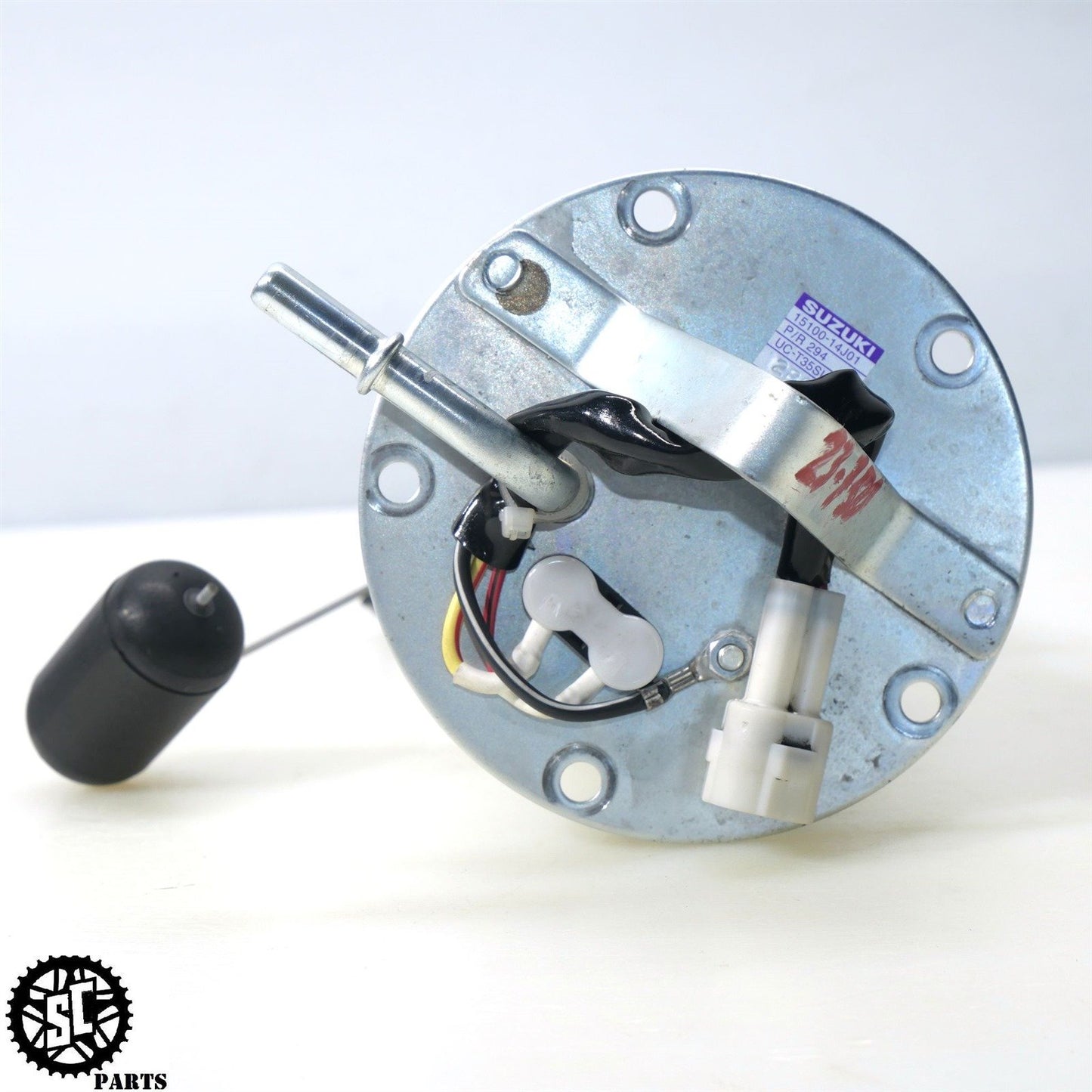 20-23 SUZUKI GSXR 600 750 FUEL PUMP 15100-14J01 S58