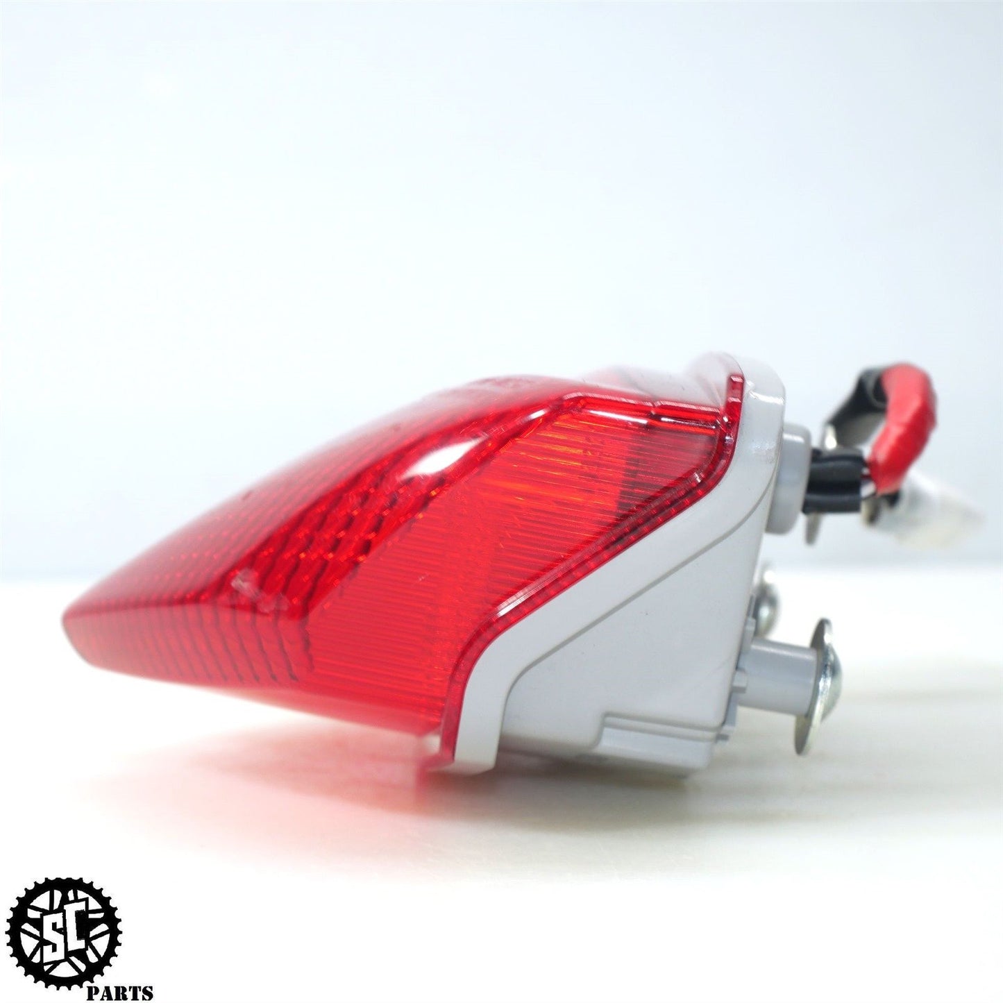 20-23 SUZUKI GSXR 600 750 REAR TAIL BRAKE LIGHT S58