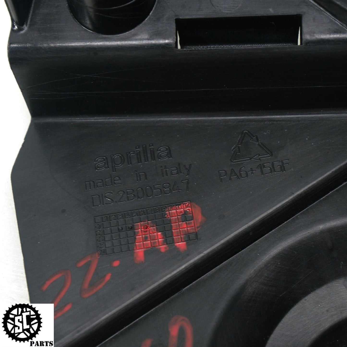 21-23 APRILIA RS660 FRONT SPROCKET COVER 2B005847 A08